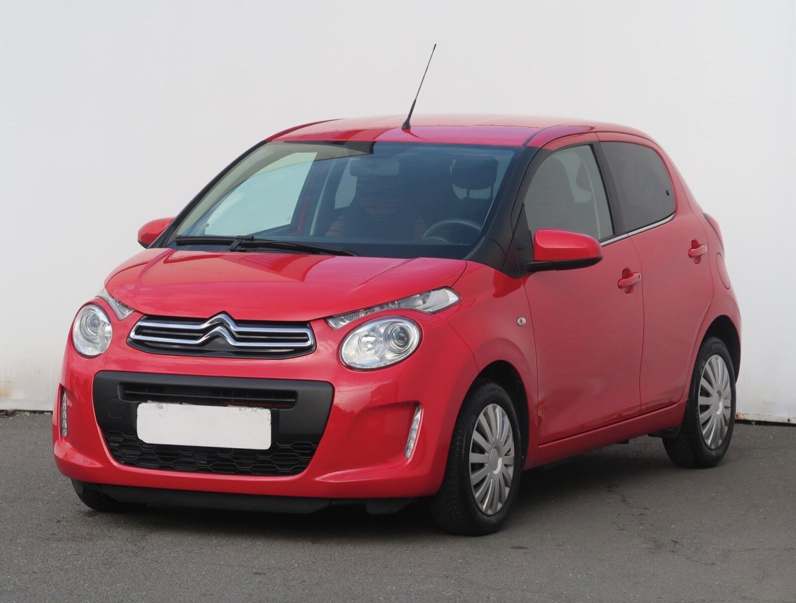 Citroën C1, 1.0 VTi, Serv.kniha, Klima - fotka 2
