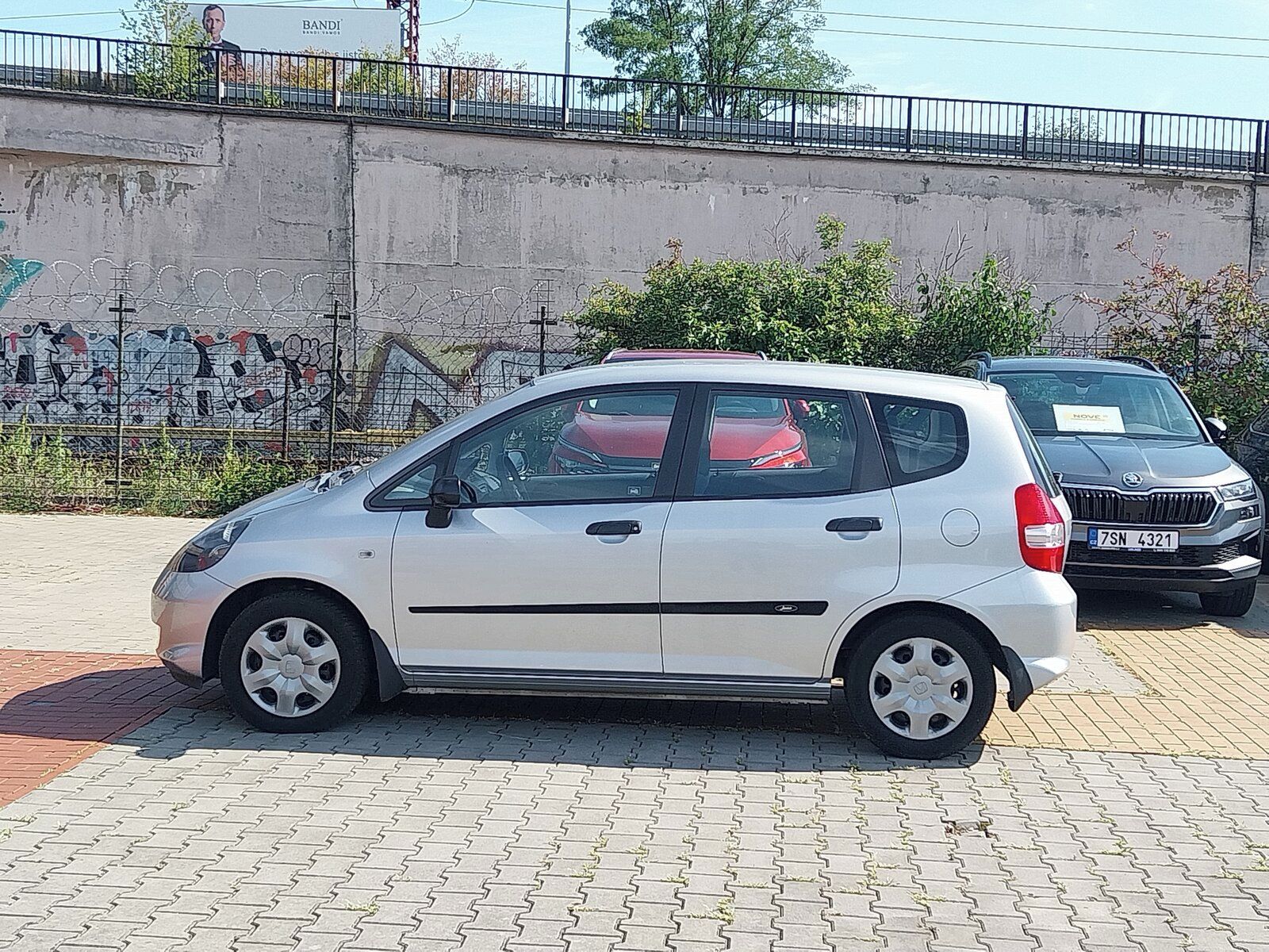 Honda Jazz, 1.2 i-DSI, Serv.kniha, po STK - fotka 3