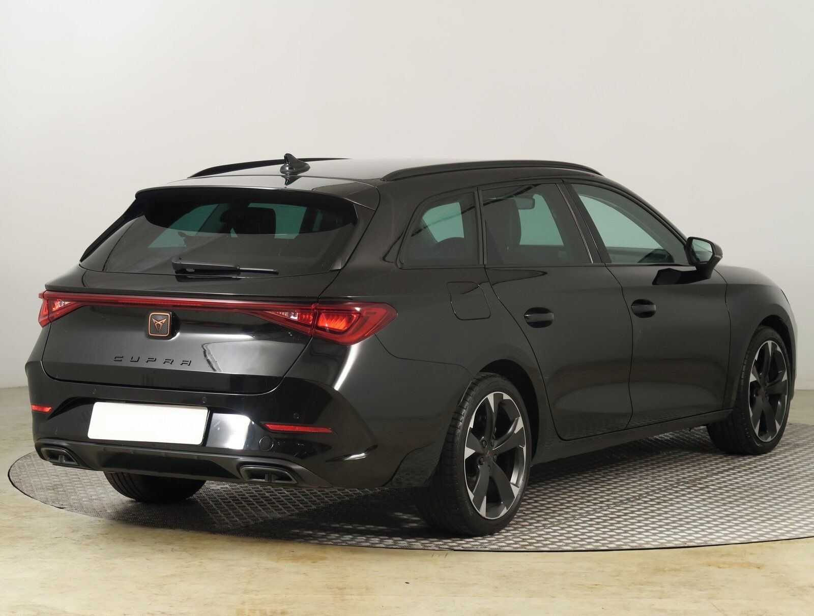 Cupra Leon, 1.5 TSI, Serv.kniha, Kůže - fotka 5
