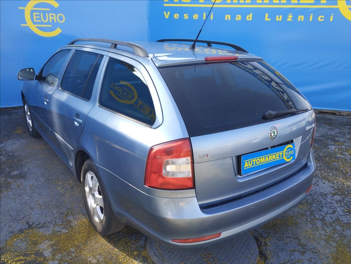 Škoda Octavia, 1,6 MPi 75KW DSG - fotka 6