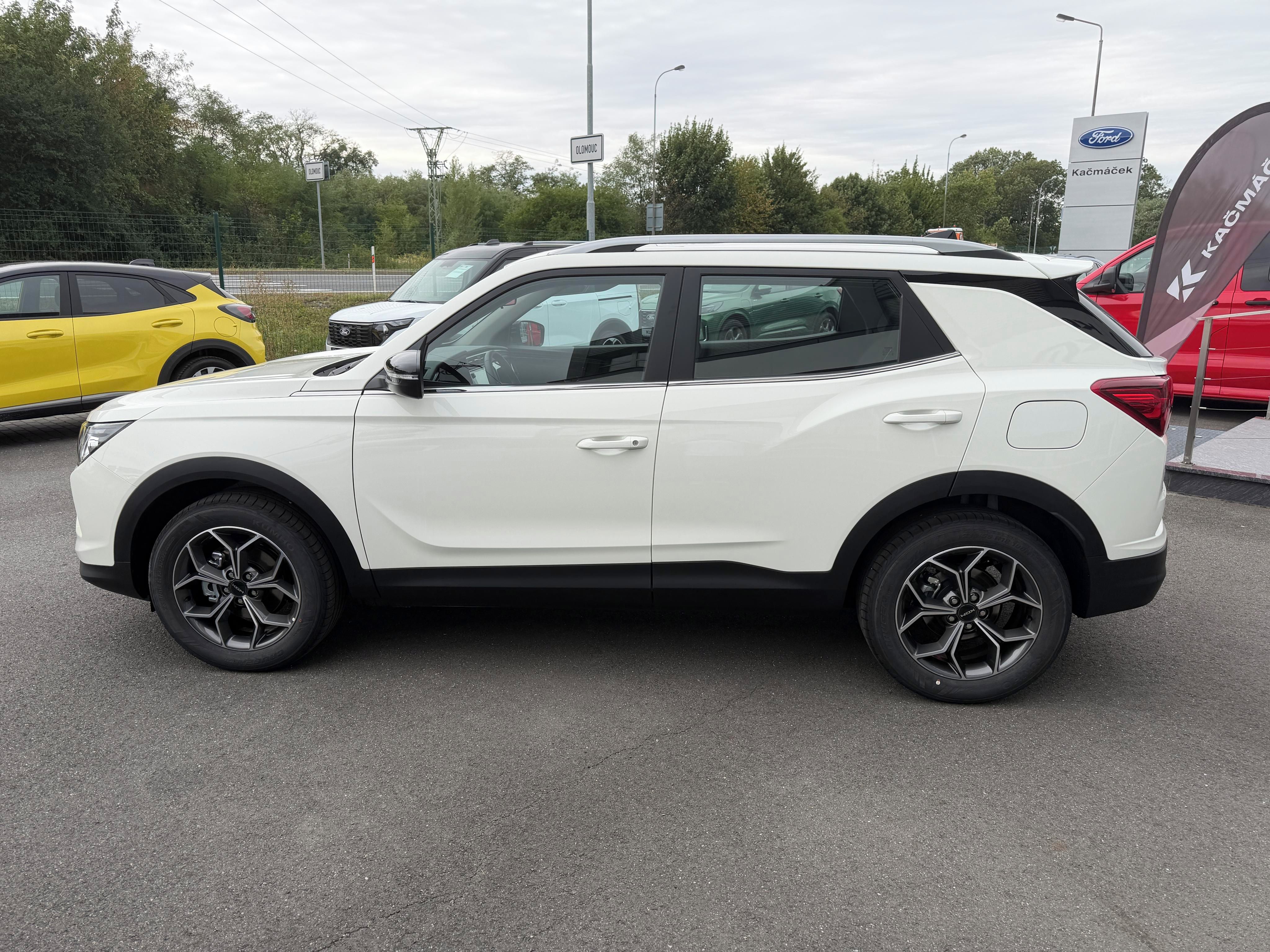 KGM Korando - fotka 6