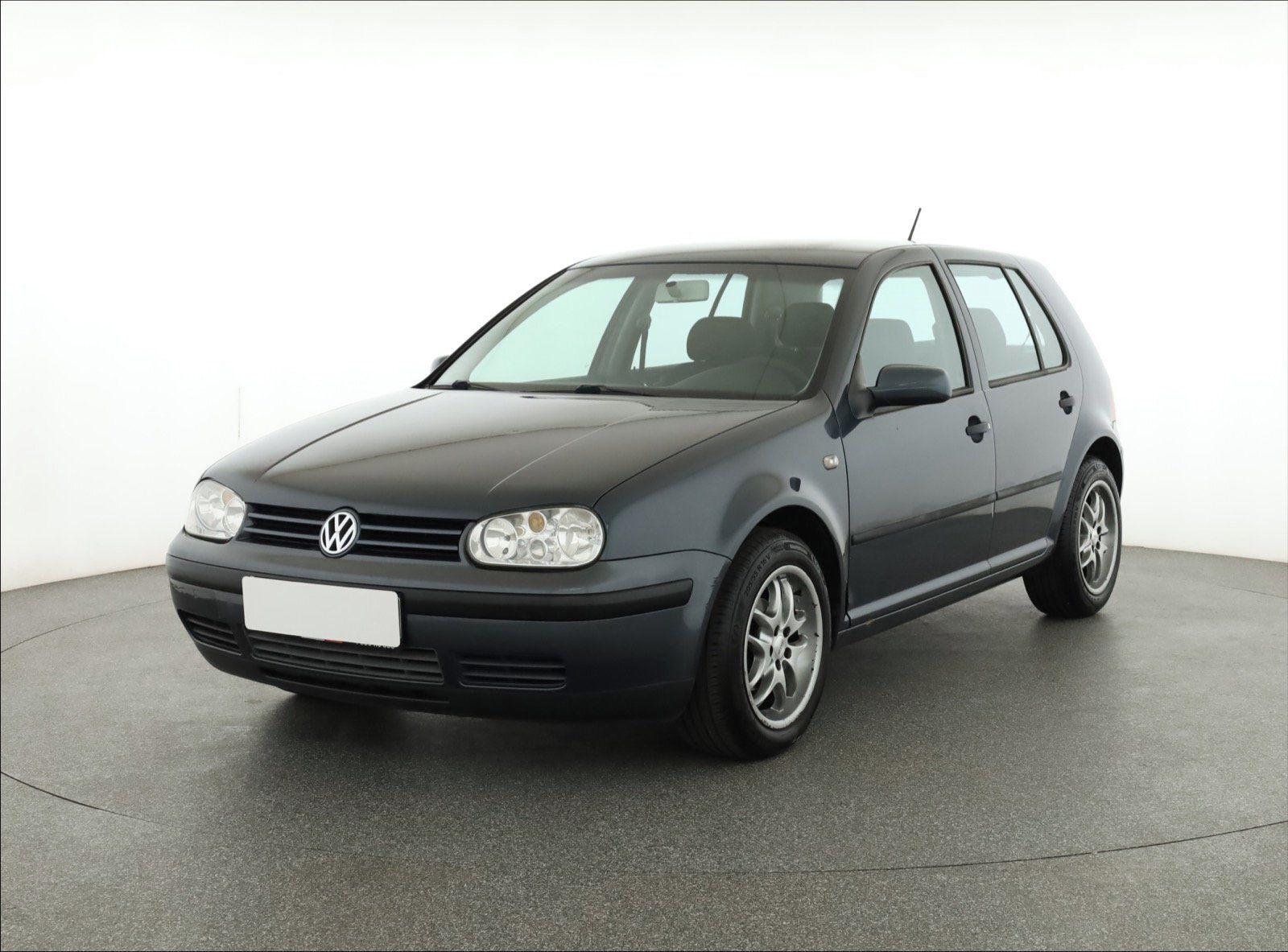 Volkswagen Golf, 1.4 16V, Klima - fotka 2
