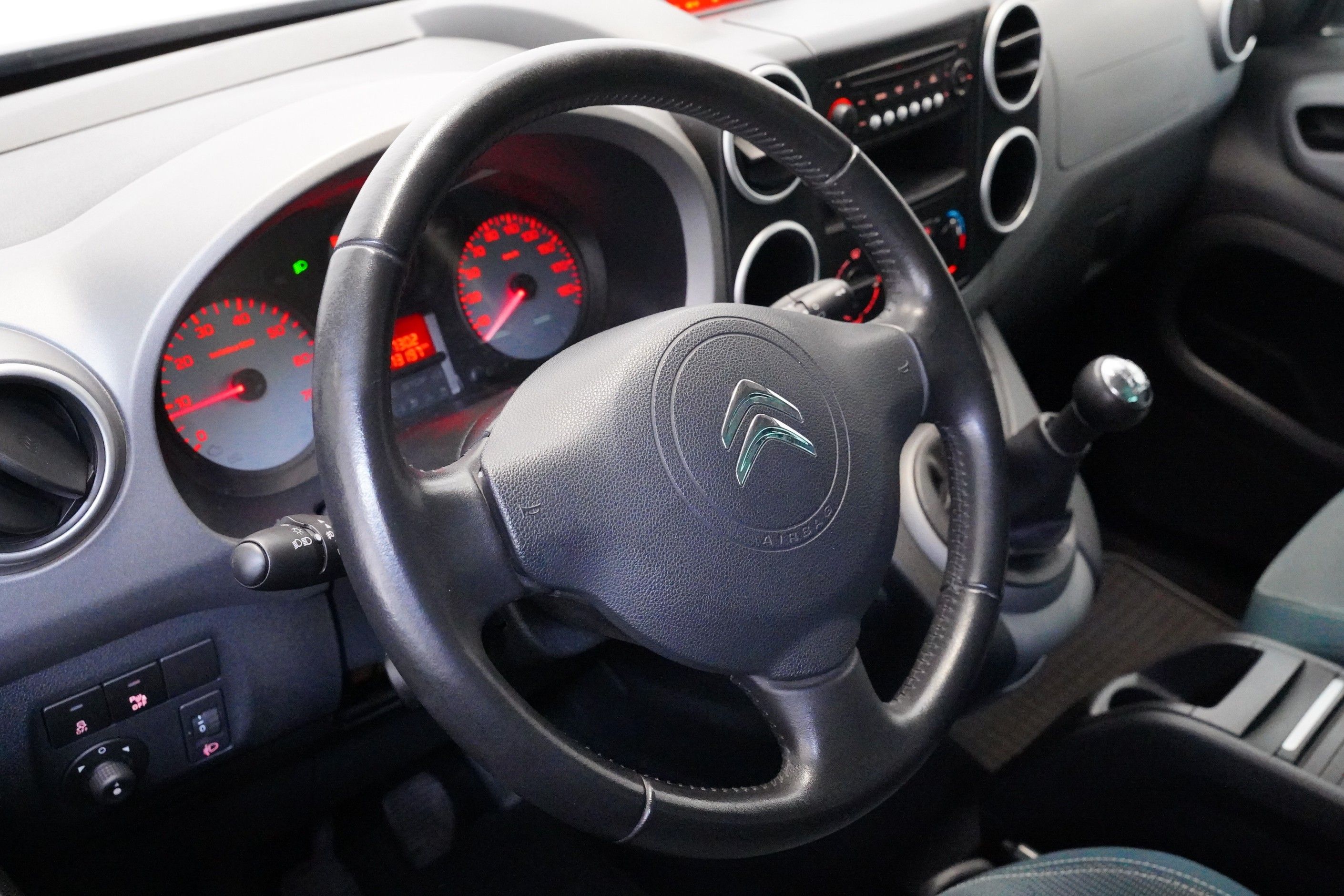 Citroën Berlingo, 1.6 HDI 73 kW Shine - fotka 5