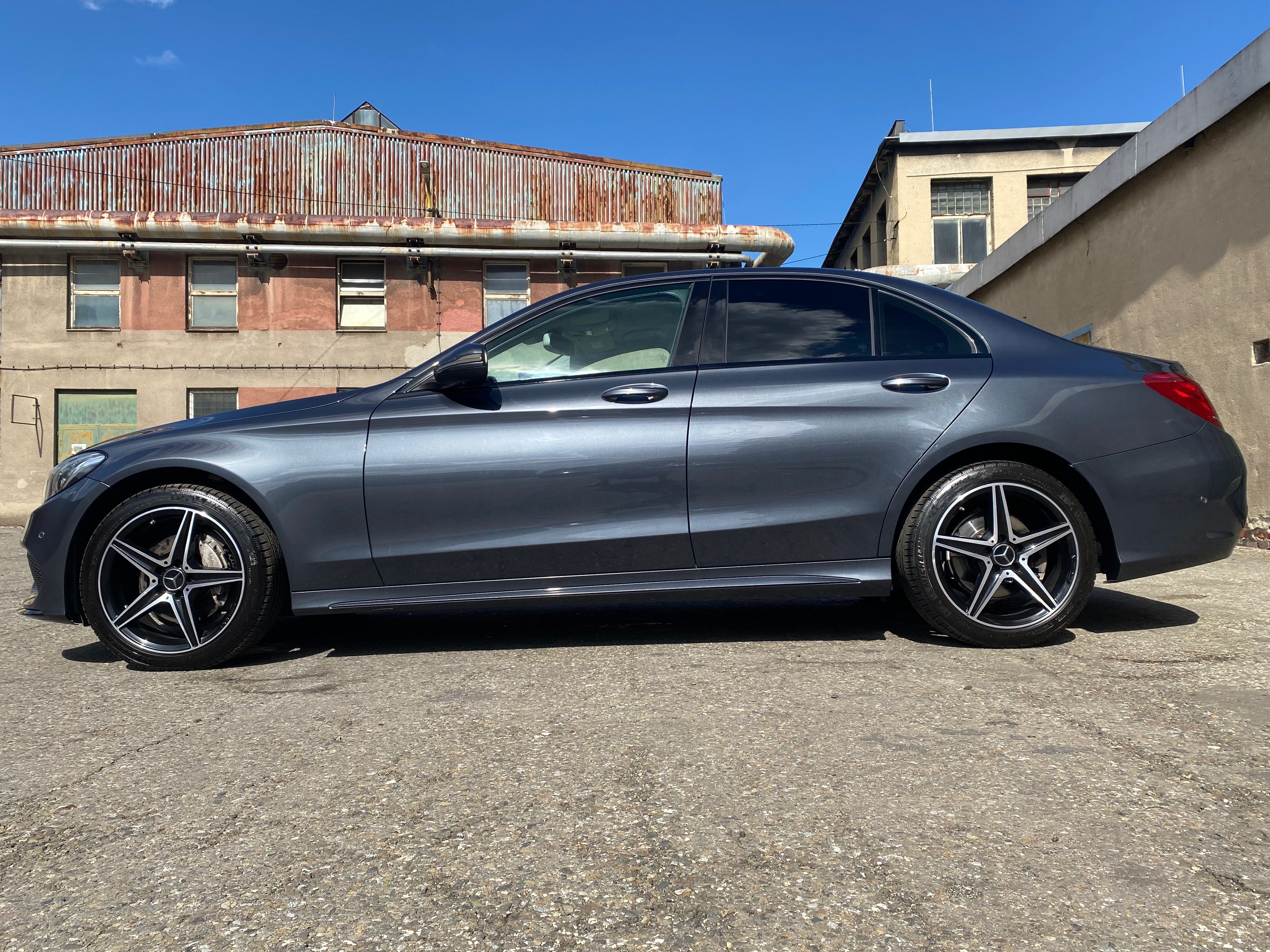 Mercedes-Benz Třídy C, 220D Automat AMG Paket ČR - fotka 6