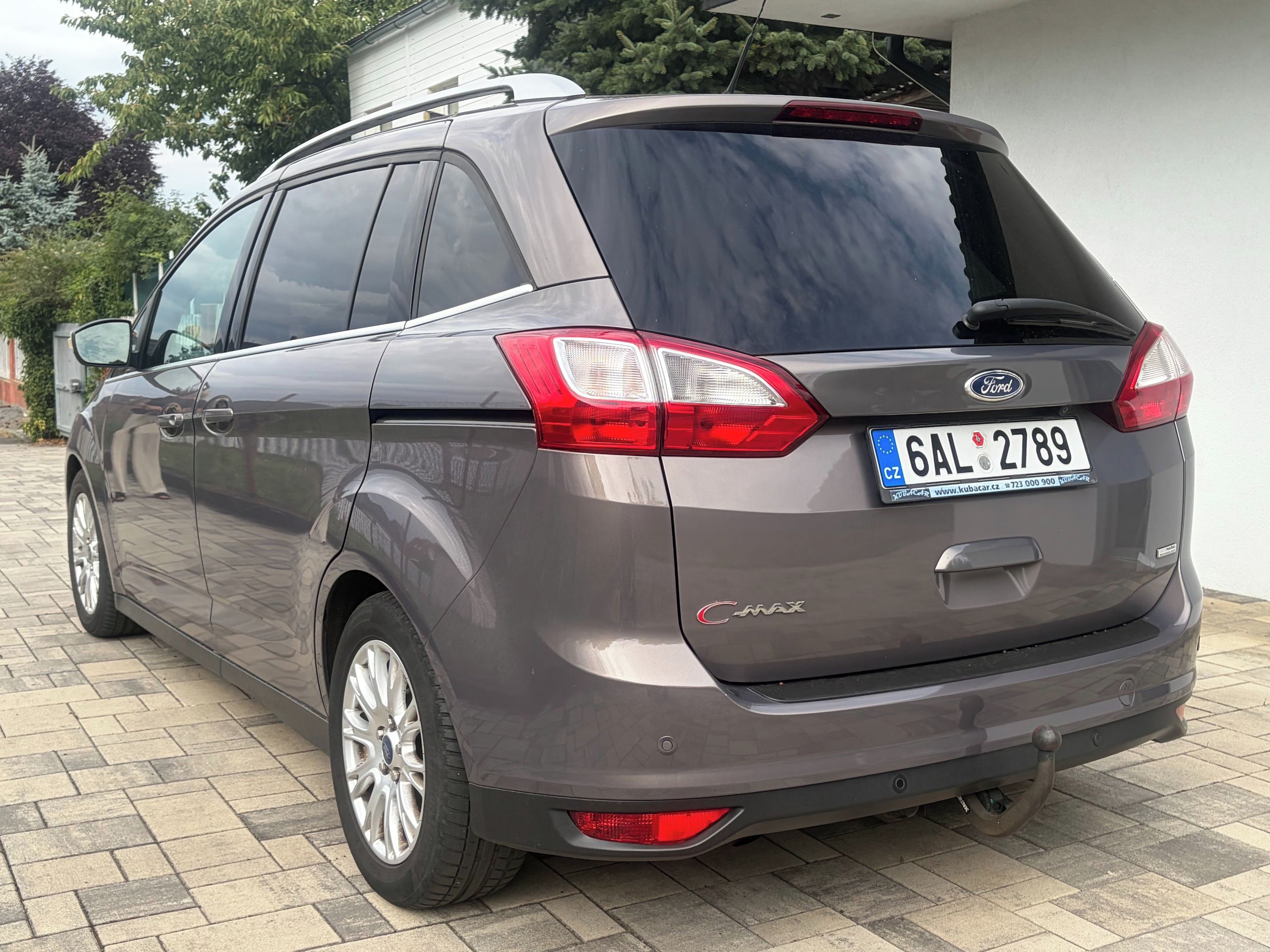 Ford Grand C-MAX, 1.6 Tdci 85kW Titanium - fotka 4
