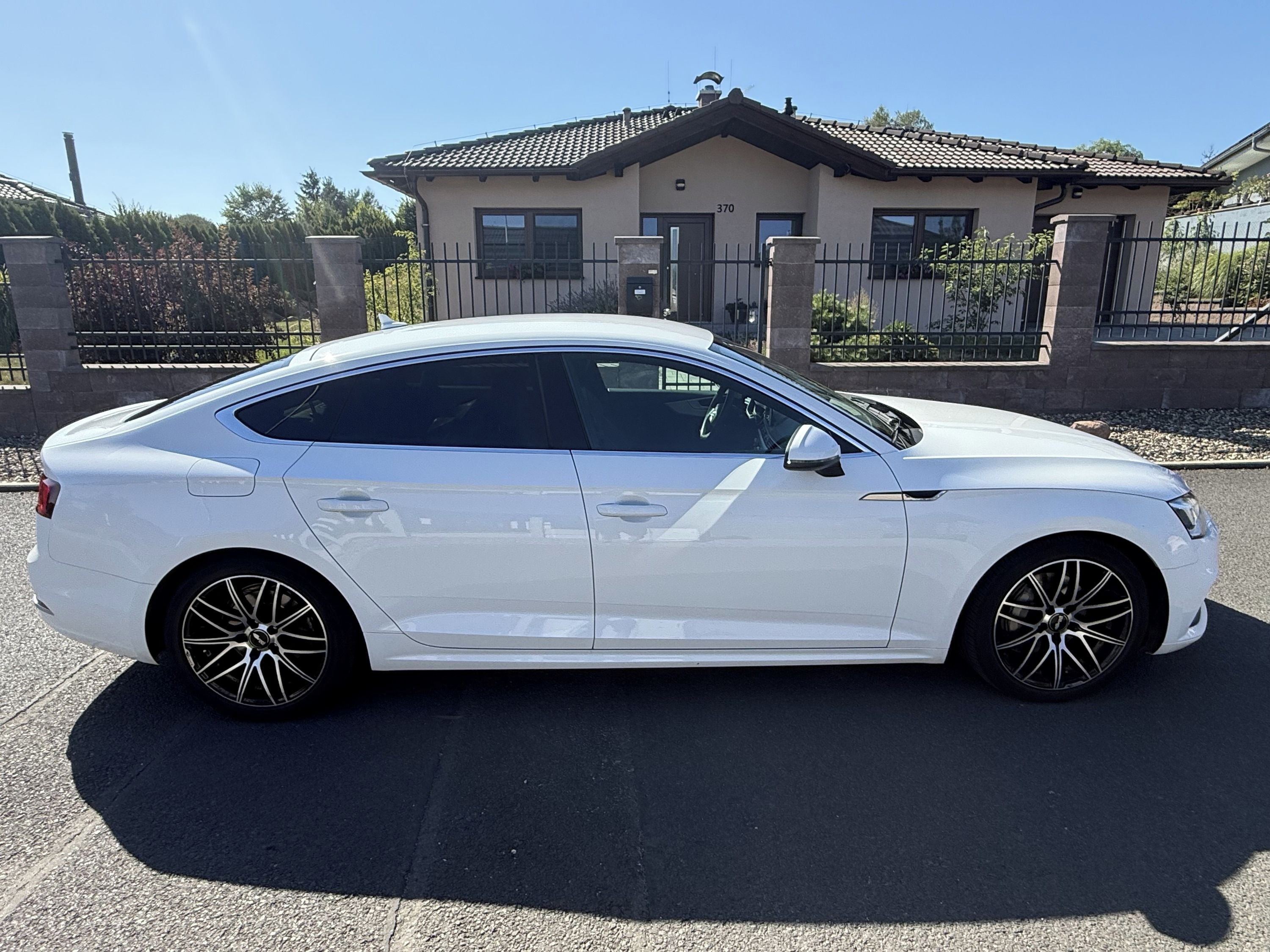 Audi A5, 40 TDI quattro S tronic DPH - fotka 4