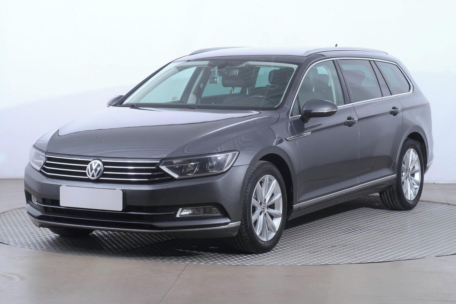 Volkswagen Passat, 2.0 TDI, Automat - fotka 2