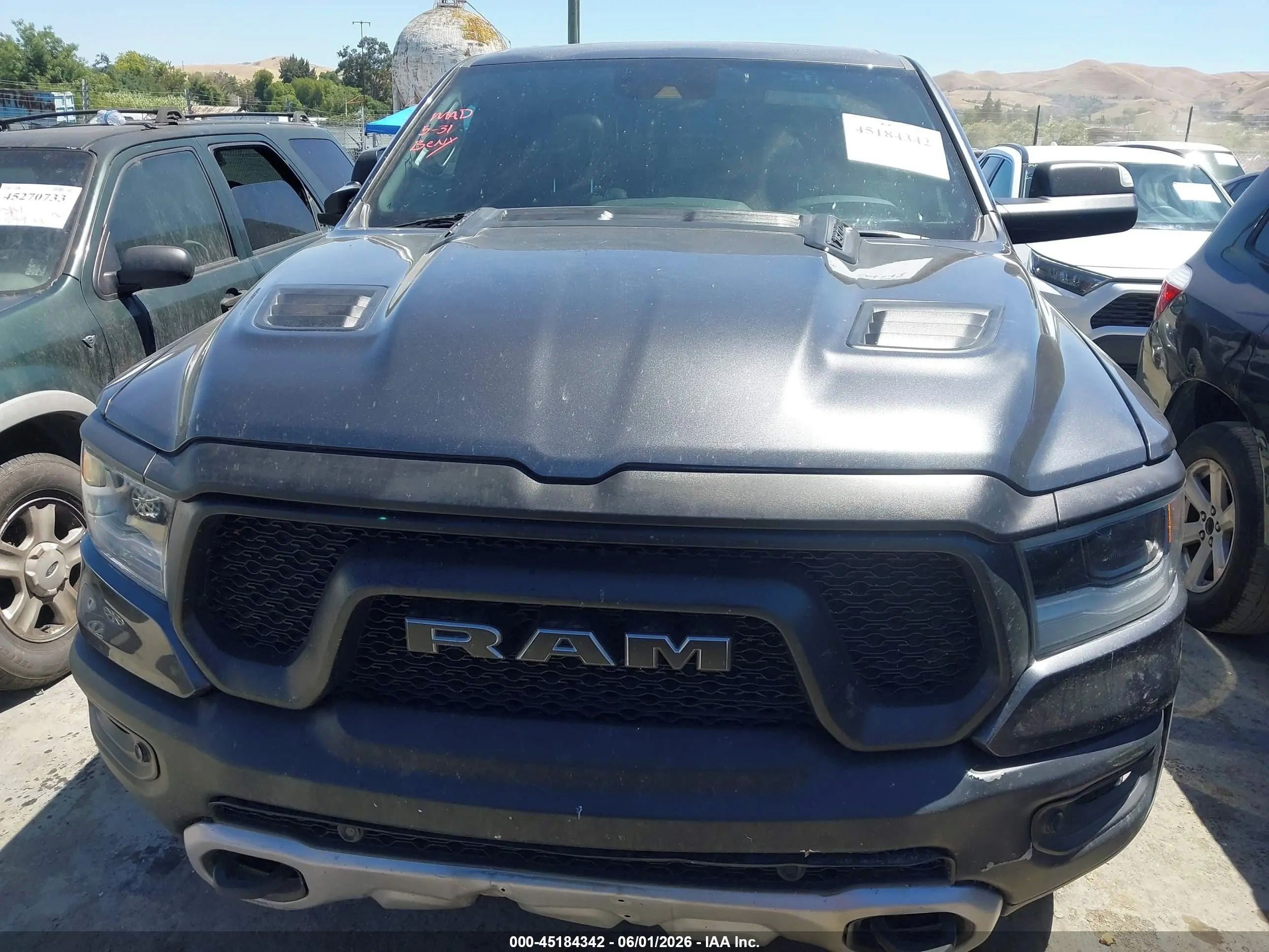 RAM 1500, Auto na cestě - fotka 6