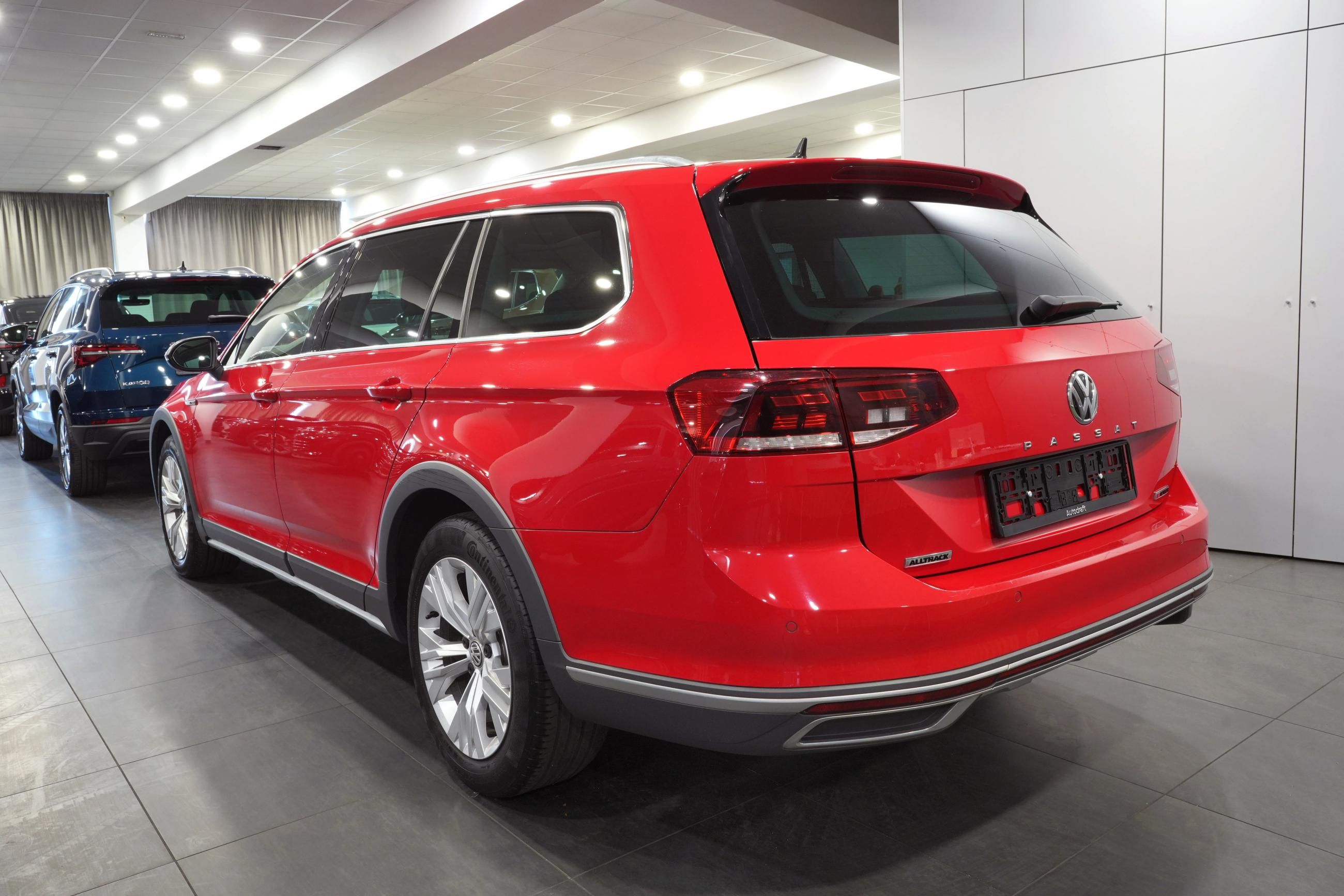 Volkswagen Passat Variant, 4x4 2.0 TDI 140kW DSG Alltrack - fotka 4