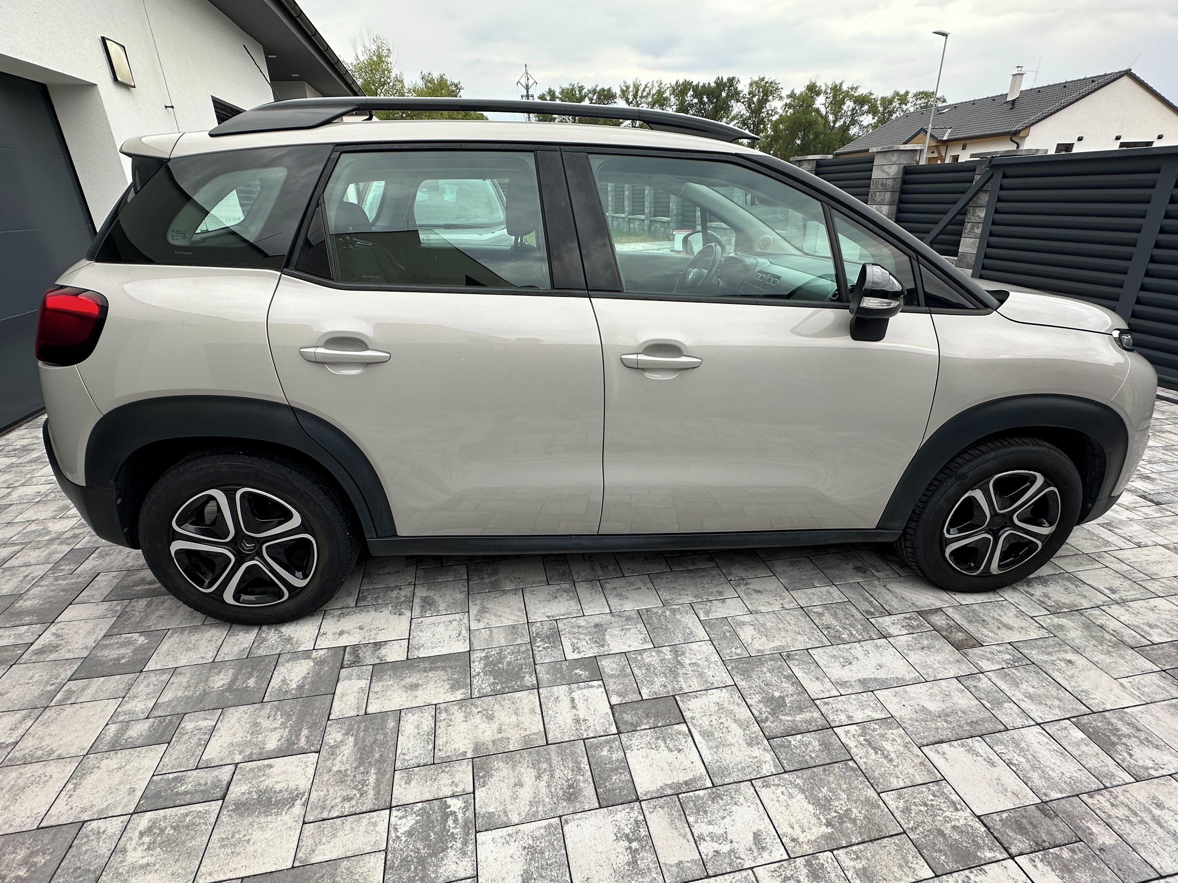 Citroën C3 Aircross, 1,2 PT 81 kW - fotka 4