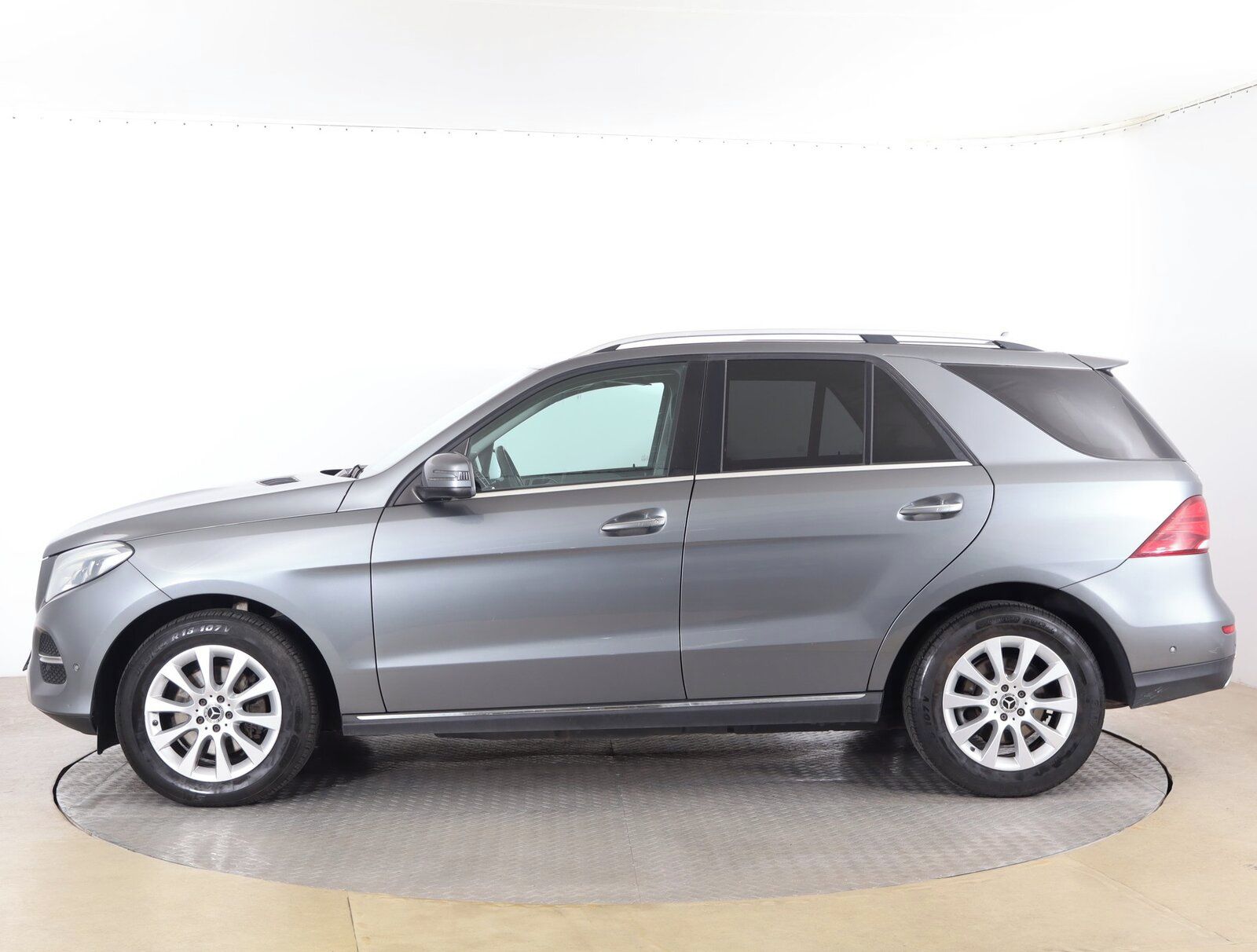 Mercedes-Benz GLE, 350 d, 4X4, Automat - fotka 3