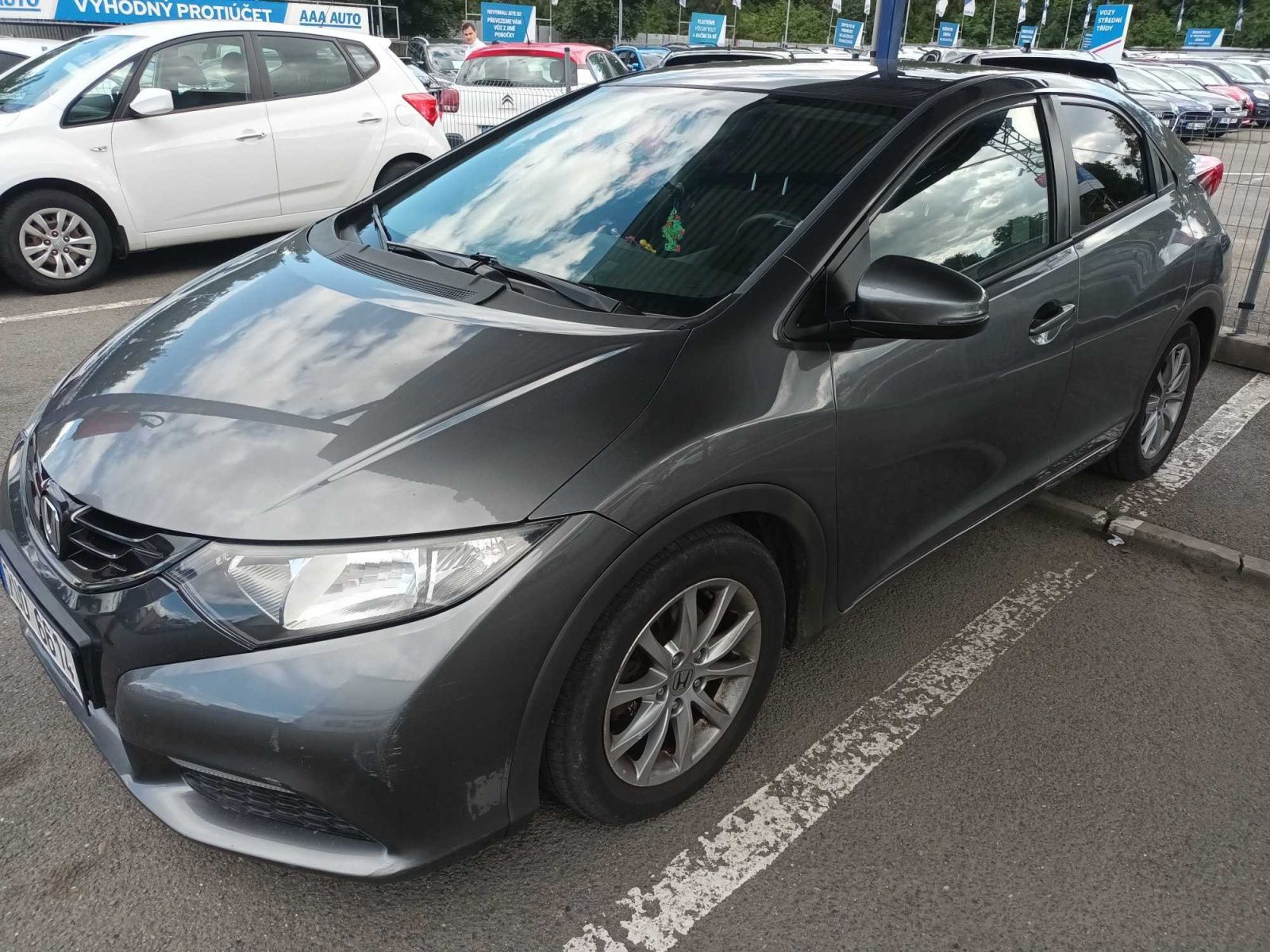 Honda Civic, 1.4 i-VTEC, Automatická klima - fotka 3