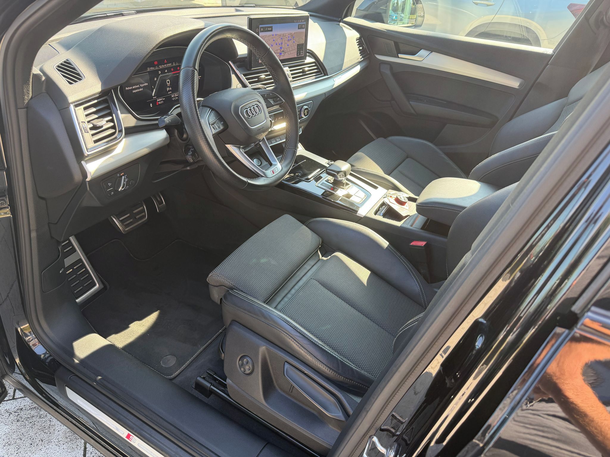 Audi Q5, S-line  2.0TDI 150kW Quattro S - fotka 5