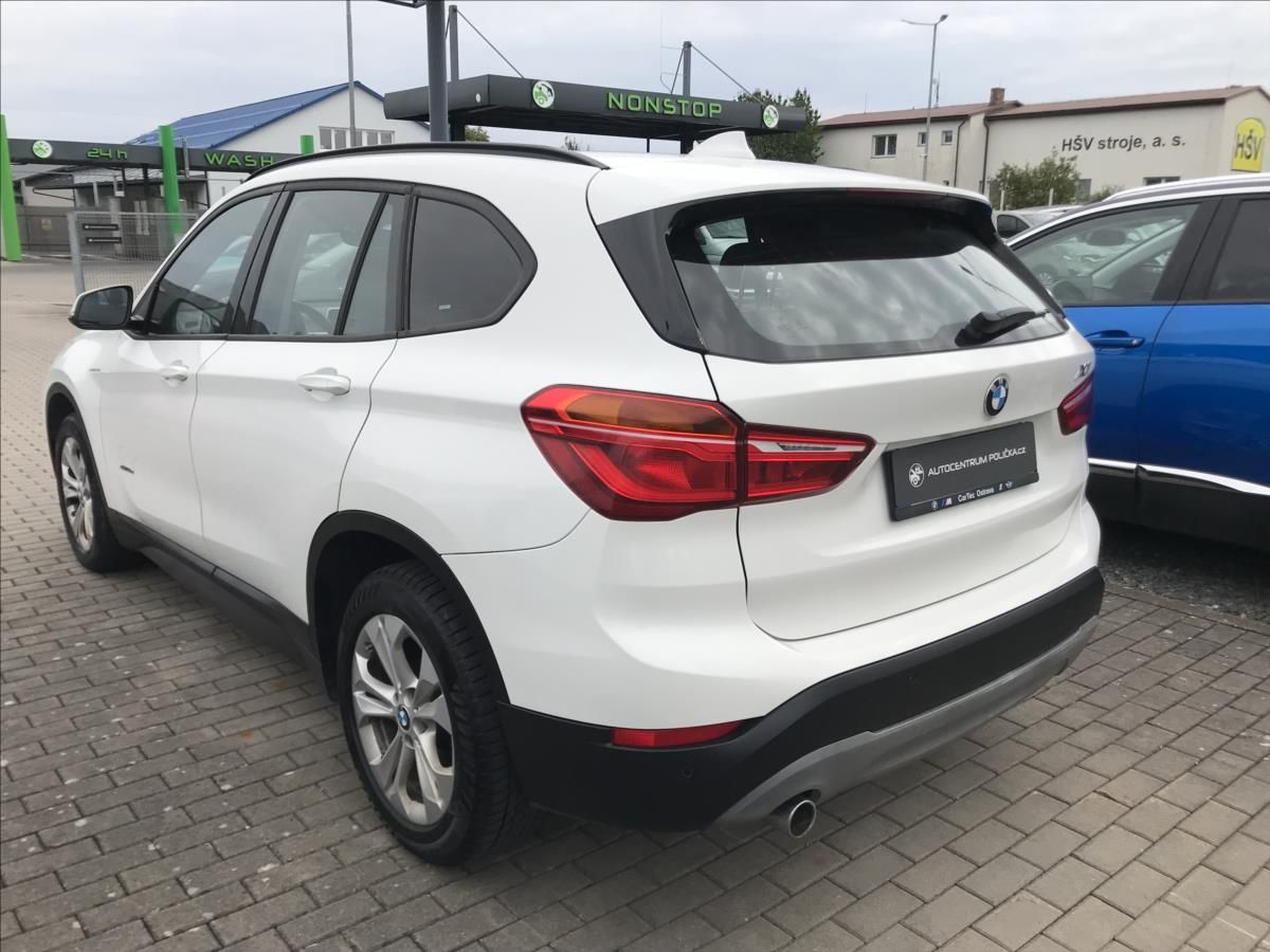 BMW X1, 2,0   XDRIVE 4x4 - fotka 6