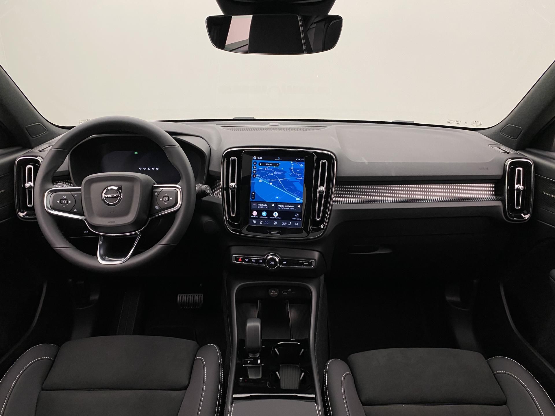 Volvo EX40, TWIN MOTOR AWD ULTRA - fotka 2