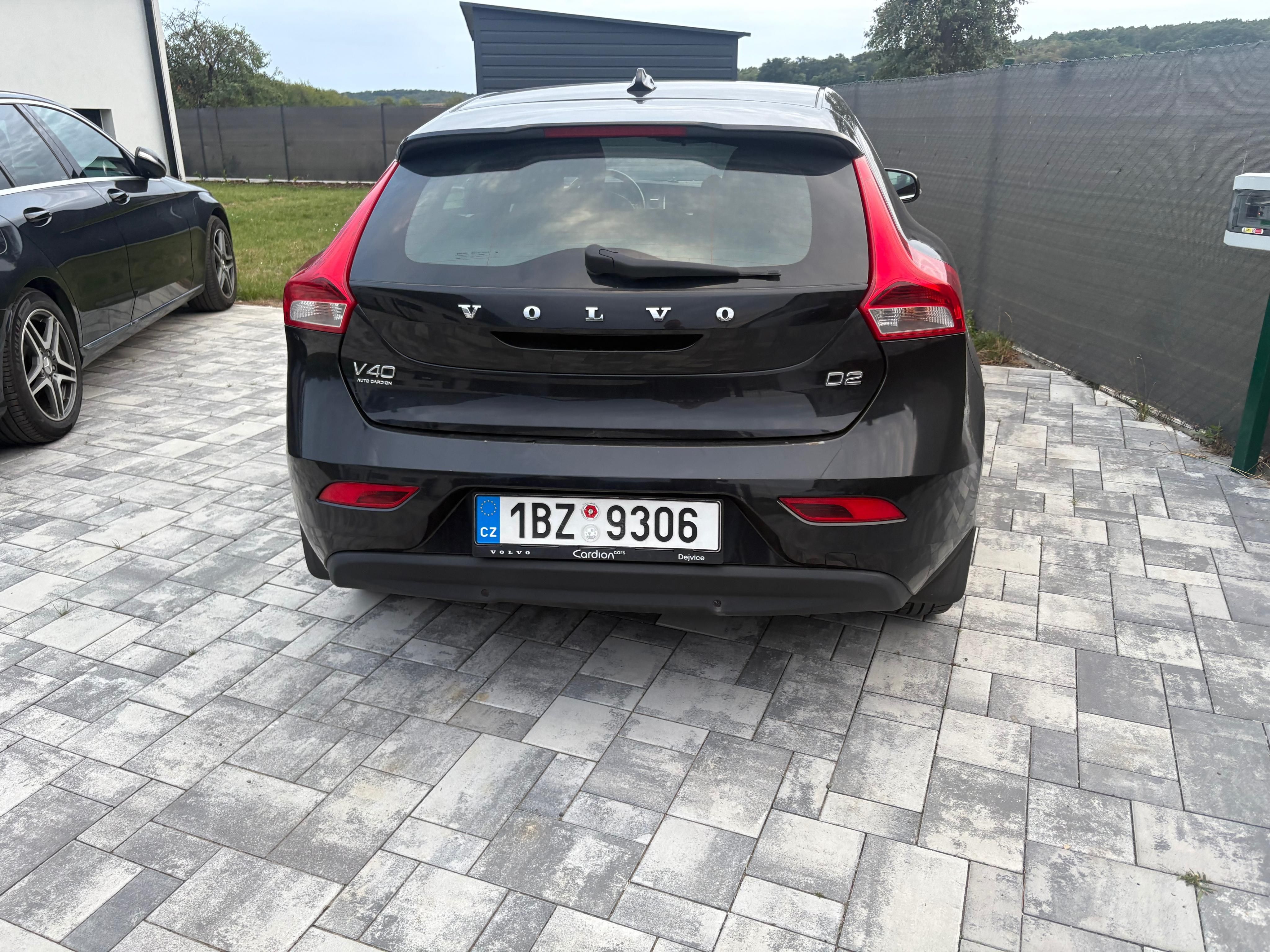 Volvo V40, Volvo V40 1.6D Momentum - fotka 3