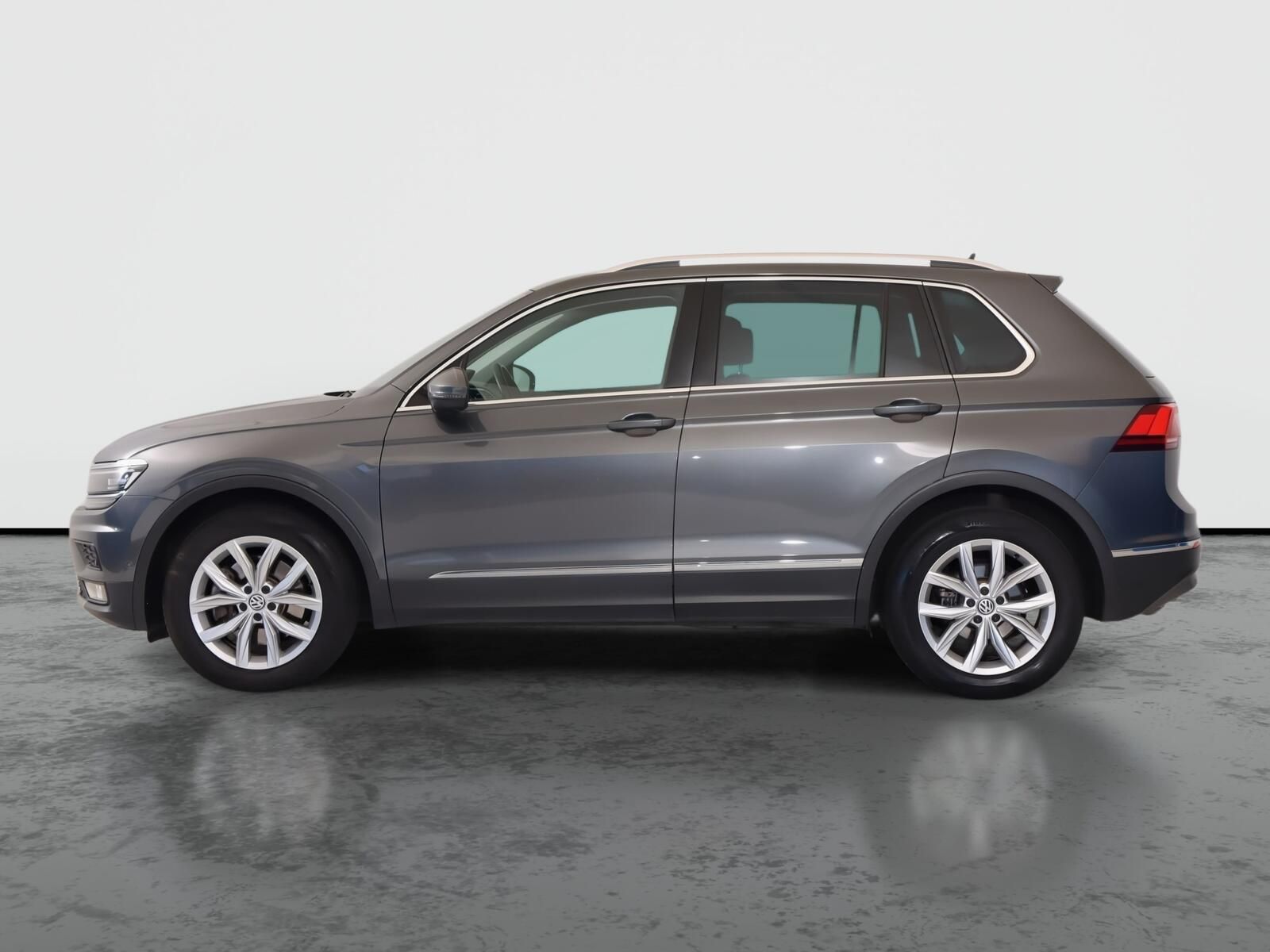 Volkswagen Tiguan, 2.0 TSI, 4X4, Automat - fotka 3
