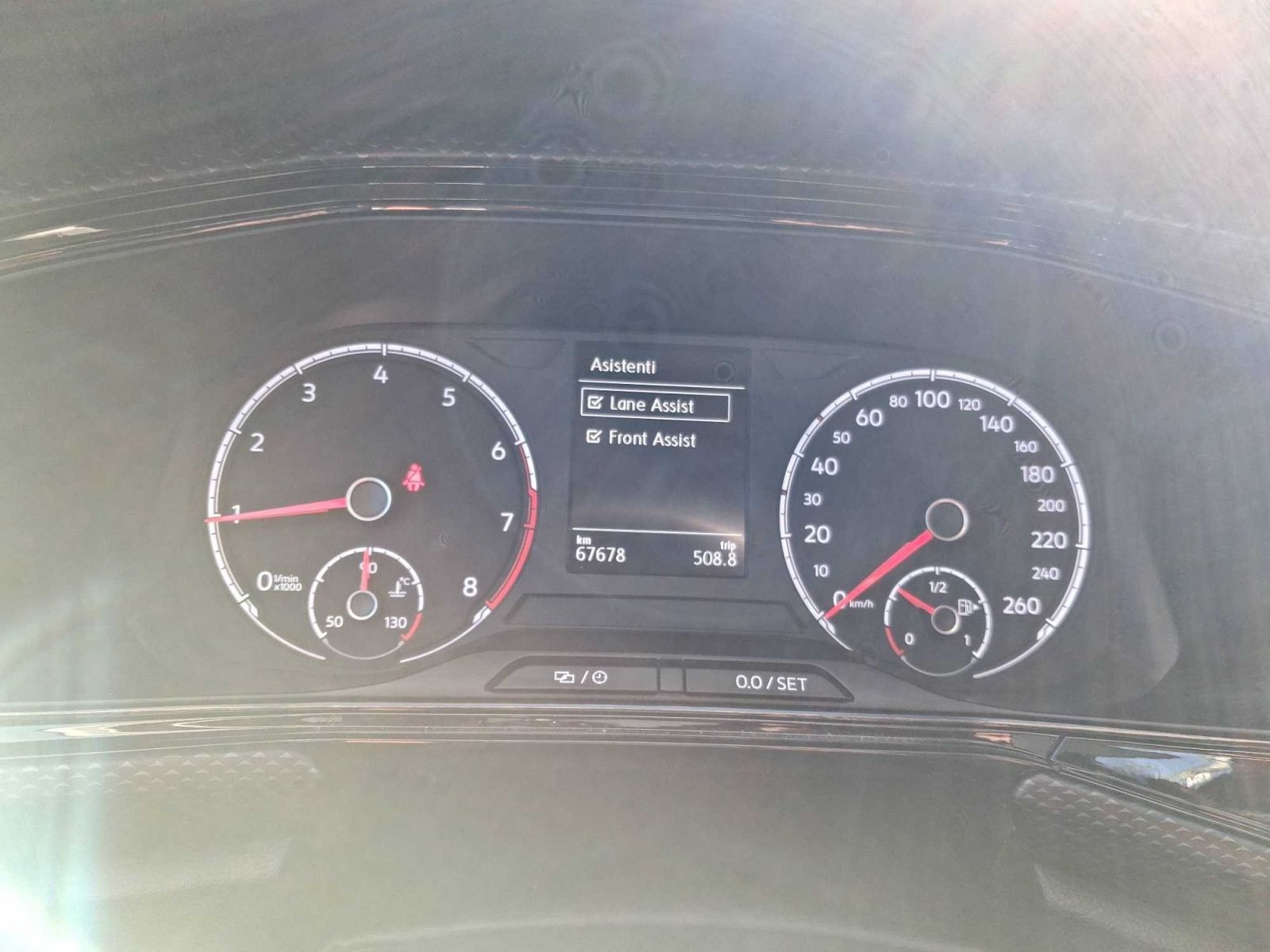 Volkswagen T-Cross, 1.0 TSI, Life, ČR,1.maj - fotka 3