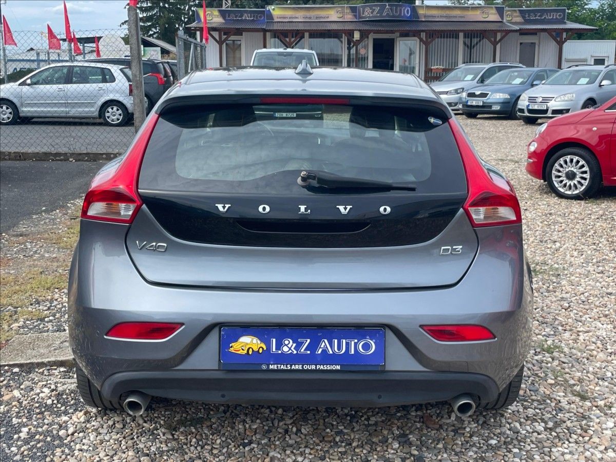 Volvo V40, 2,0 D 3  ODPOČET  DPH !!! - fotka 5