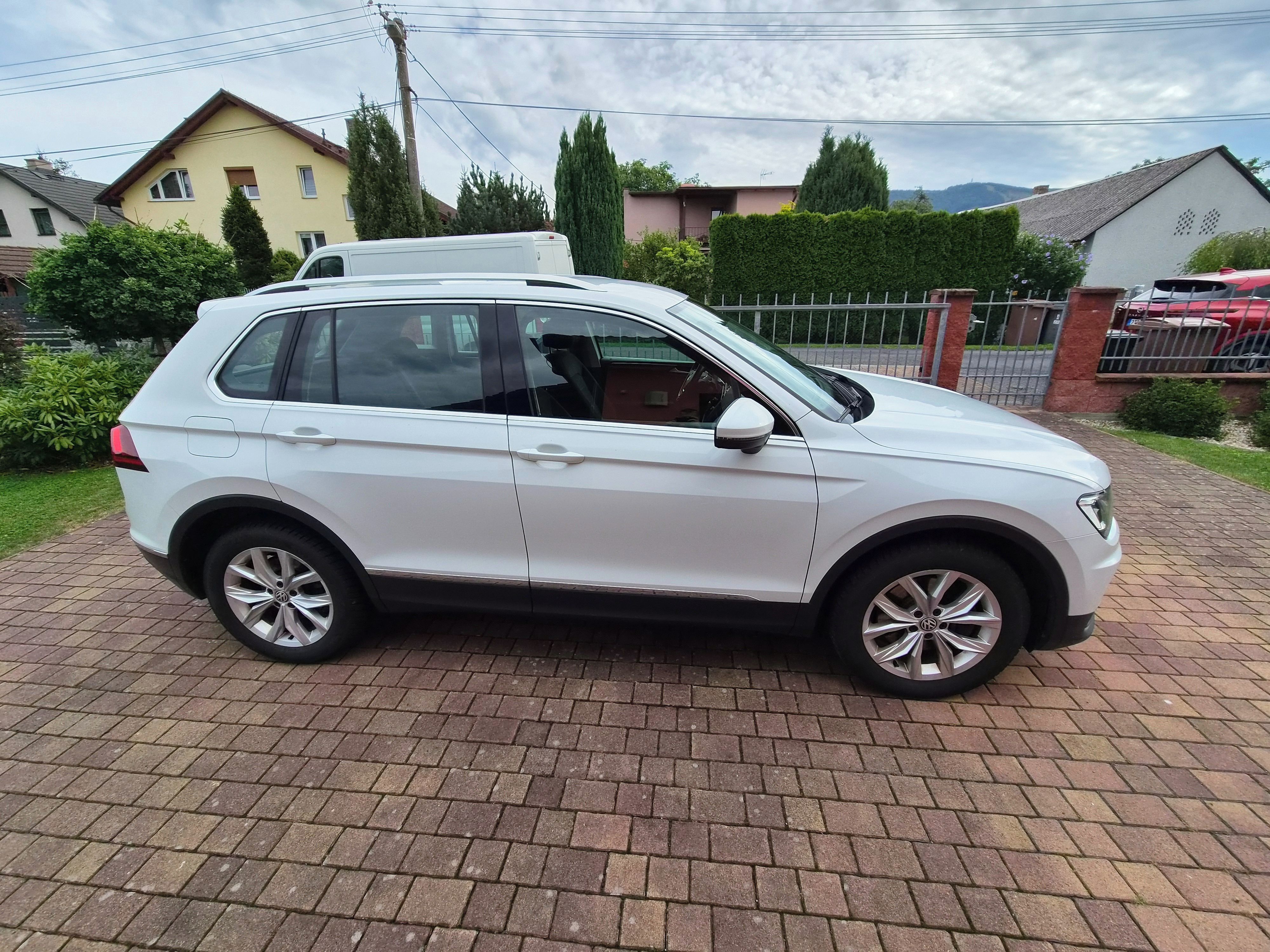 Volkswagen Tiguan, 2.0 BiTDI 176kw 4x4 - fotka 4
