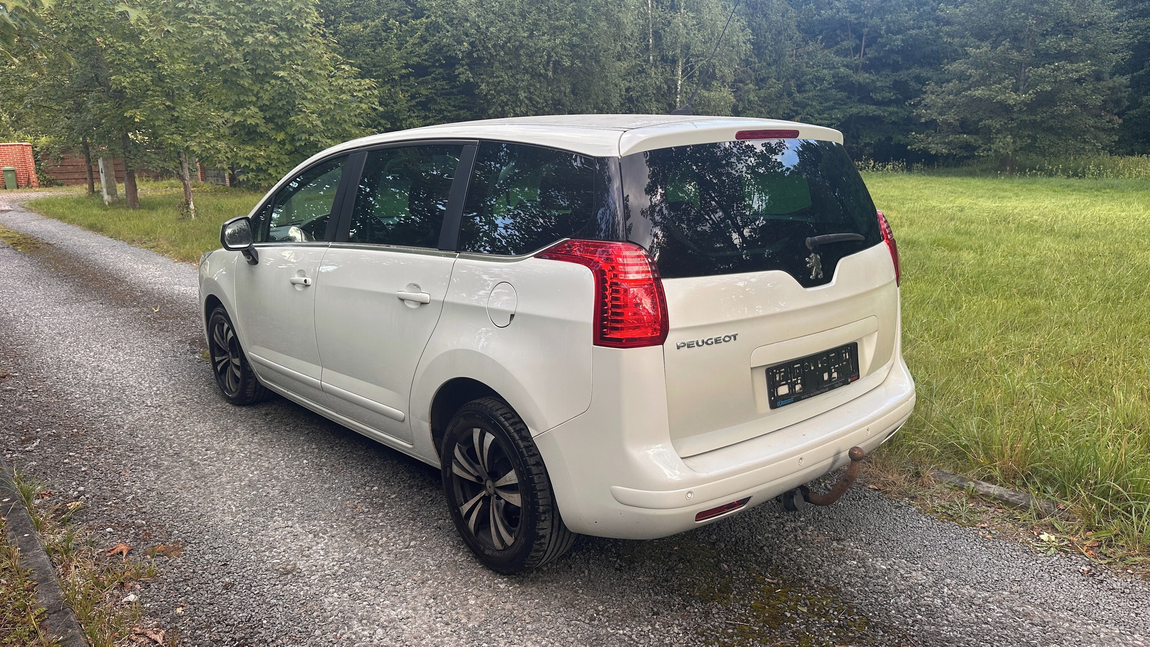 Peugeot 5008 - fotka 6
