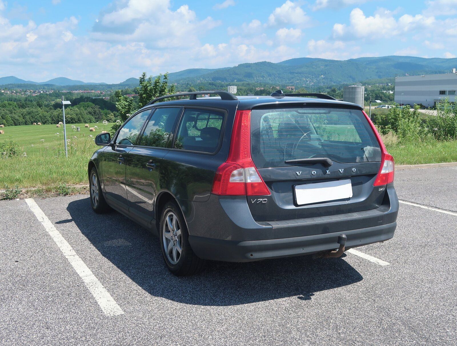 Volvo V70, 2.4 D, Automat, po STK, Tažné - fotka 4
