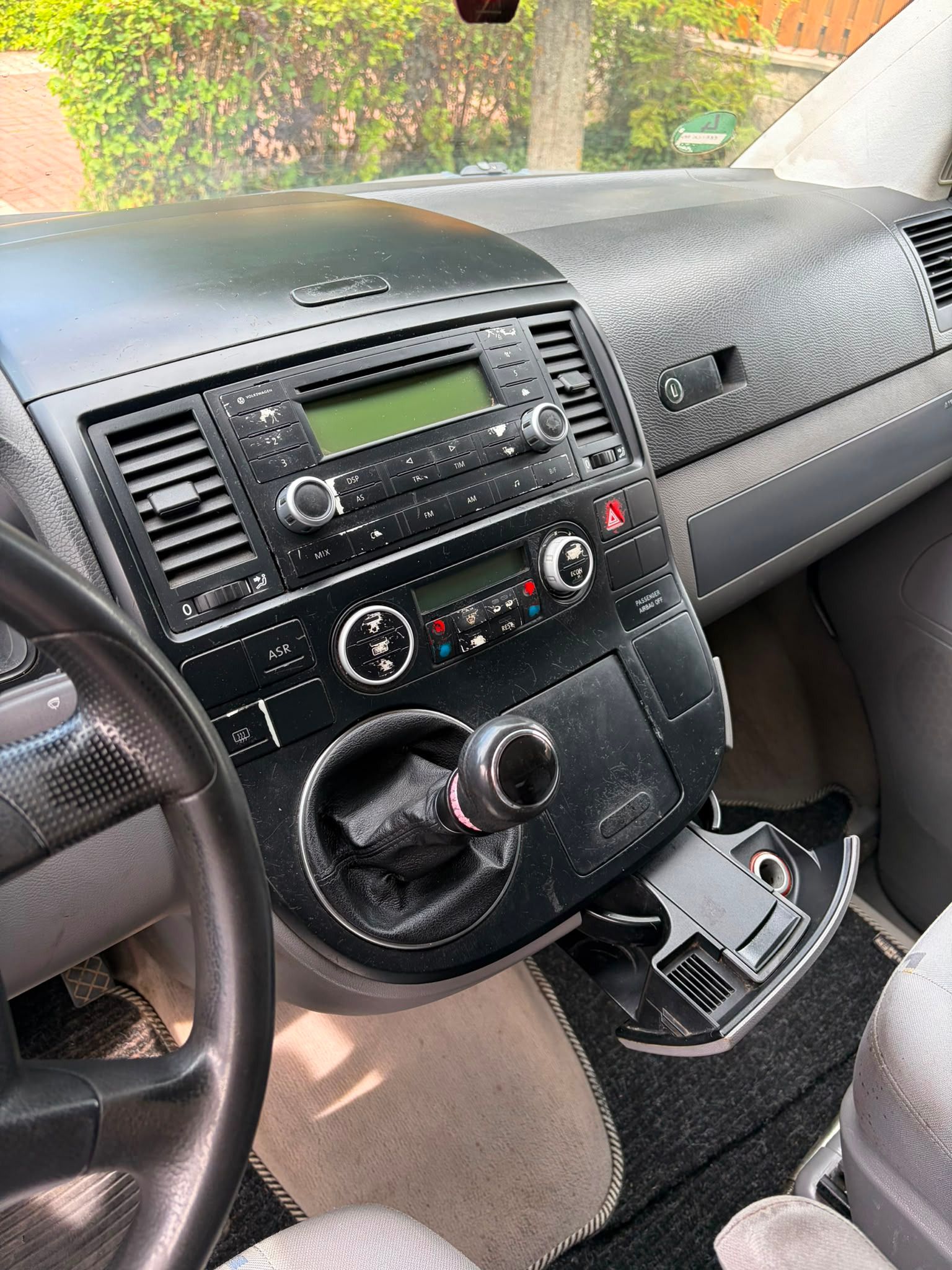 Volkswagen Multivan, 2.5 TDI 96 kW – 7 míst - fotka 6
