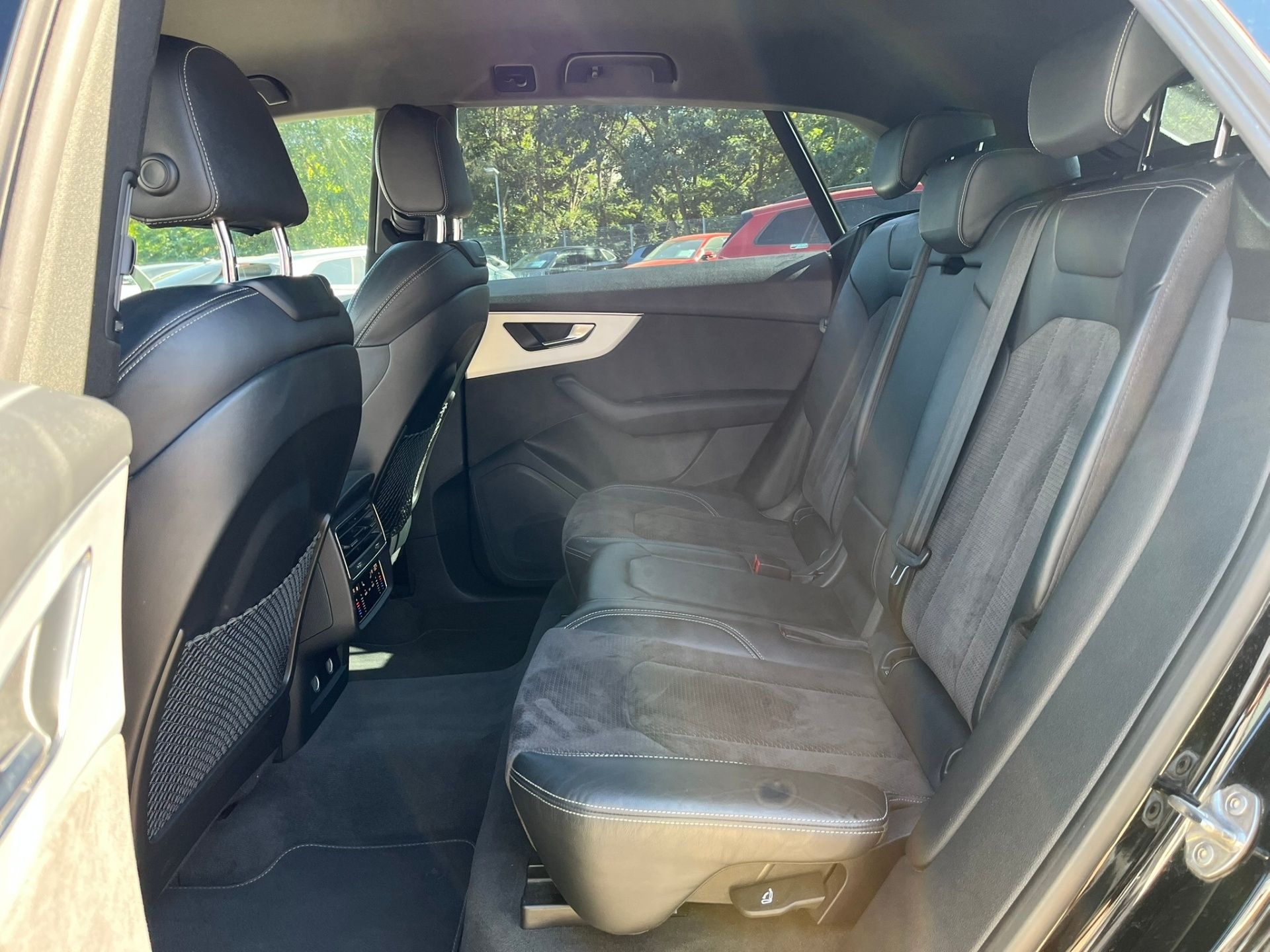 Audi Q8, 50TDI 210kW Quattro Tiptronic - fotka 6