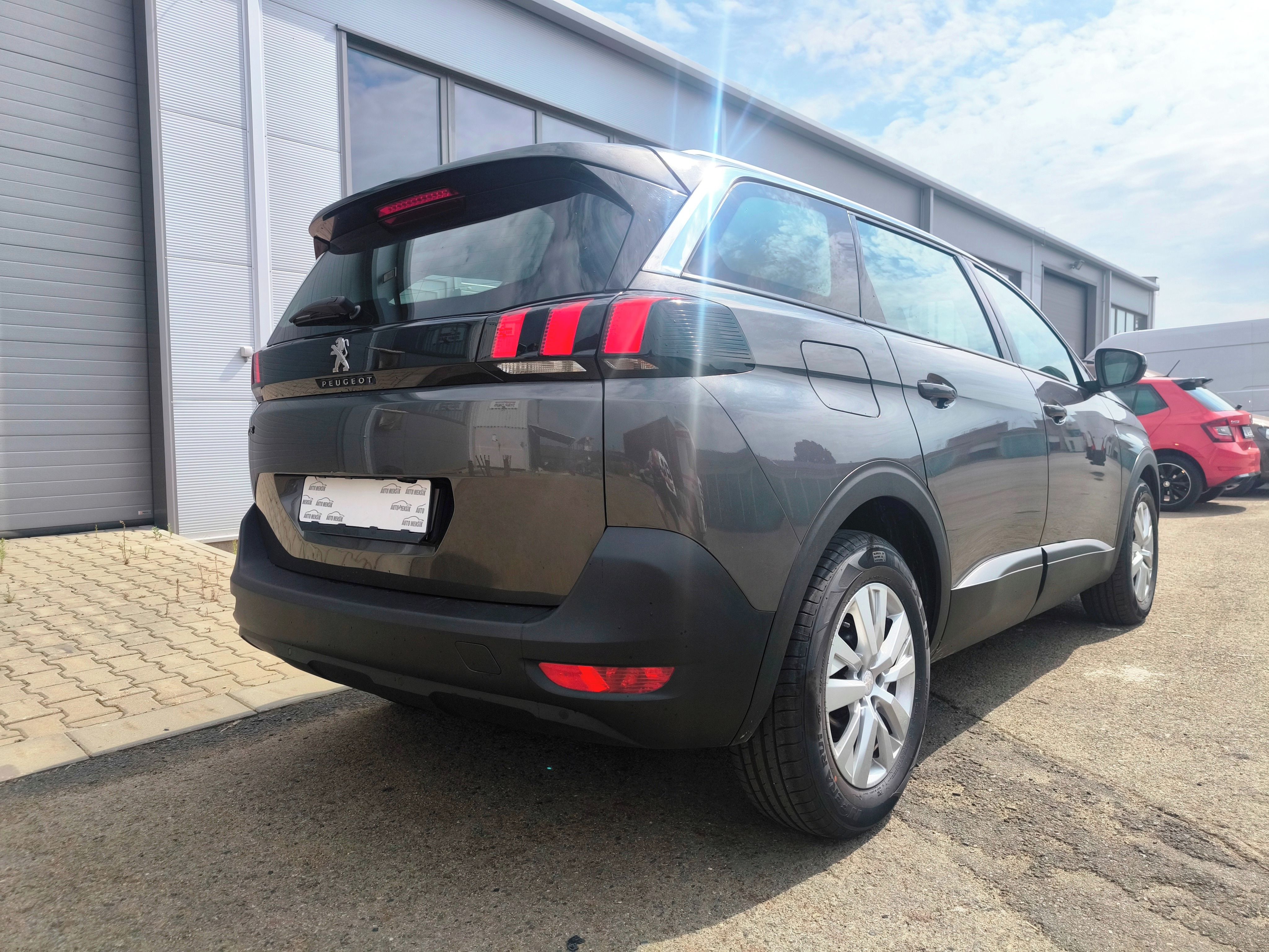 Peugeot 5008, 1.2PT/96kW ACTIVE * 7MÍST * - fotka 5