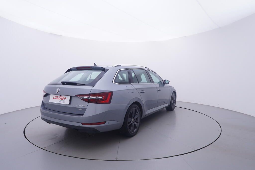 Škoda Superb, L&K 2.0 TDI 140 kW - fotka 5