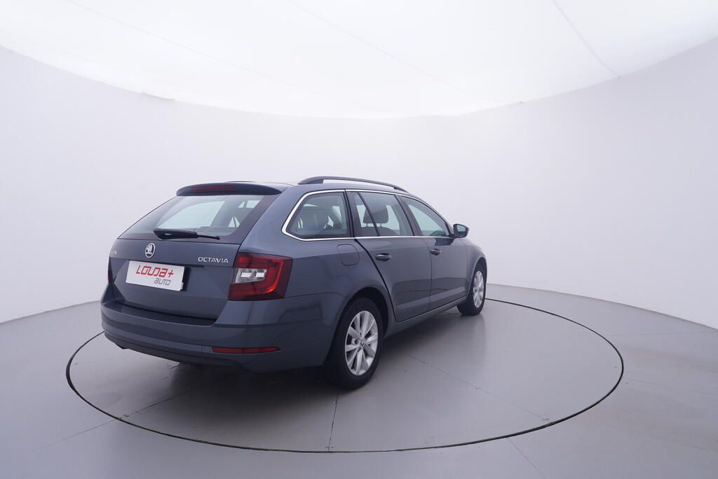 Škoda Octavia, Style 1.6 TDI 85 kW - fotka 5