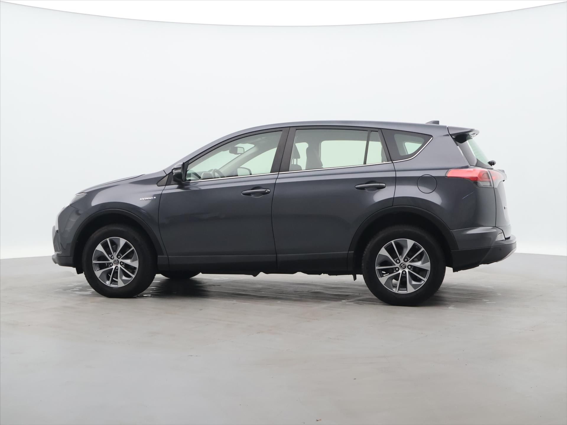Toyota Rav4, 2,5 HEV 114kW Executive 4WD - fotka 4