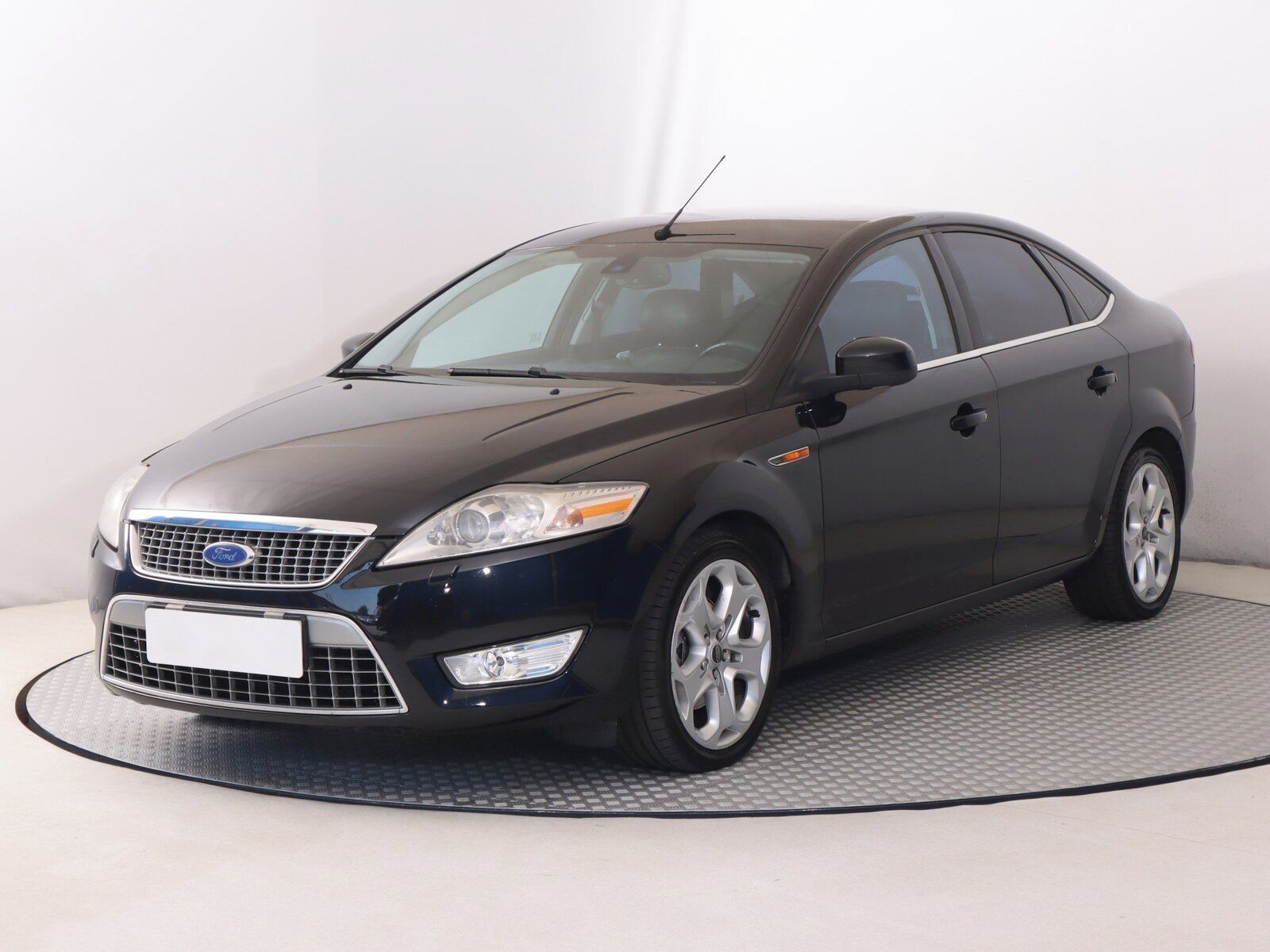 Ford Mondeo, 2.3 i, Titanium, Automat - fotka 2