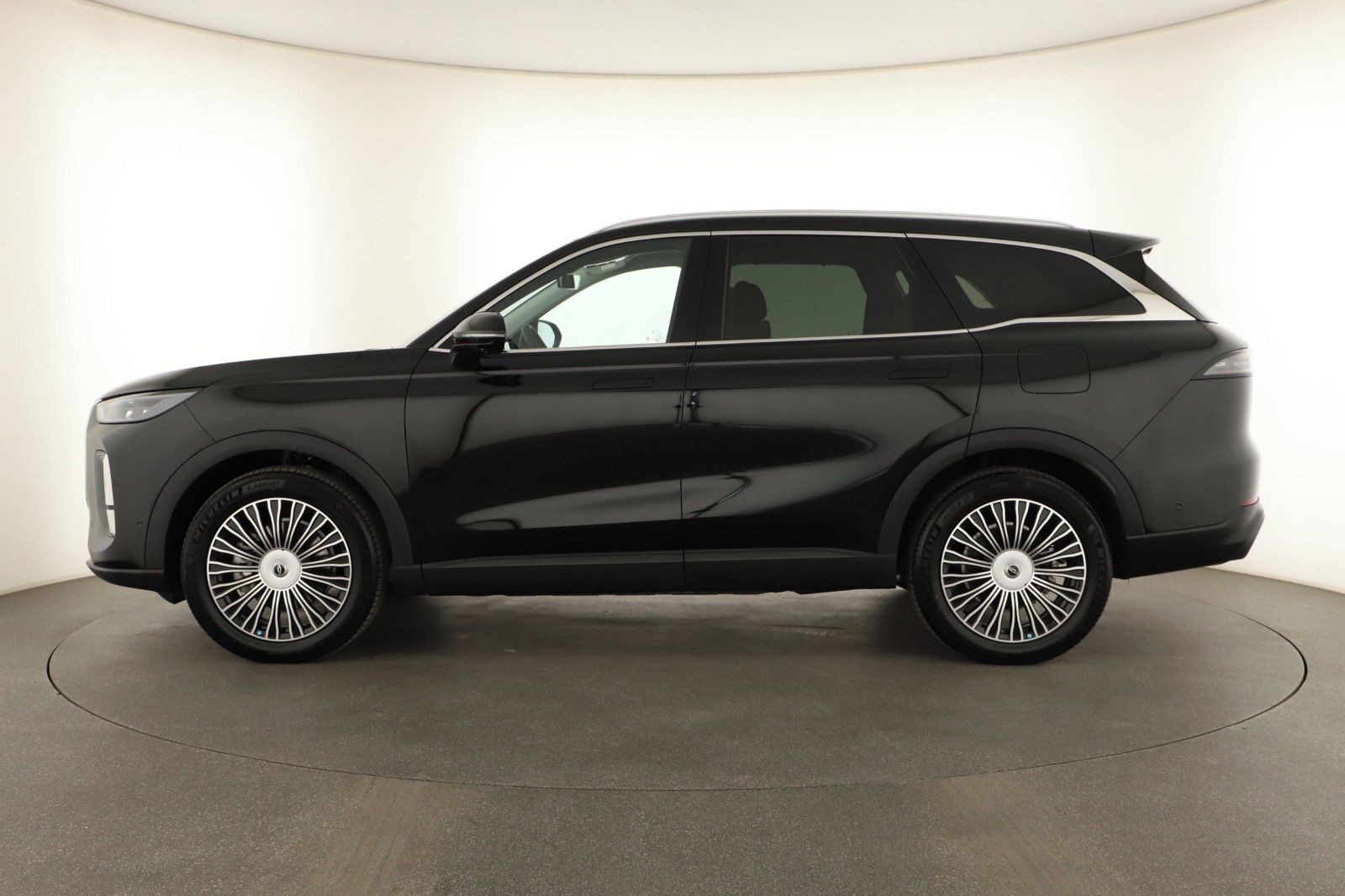 Chery Tiggo 9 PHEV, 1.5T PHEV, EV dojezd 145km - fotka 2