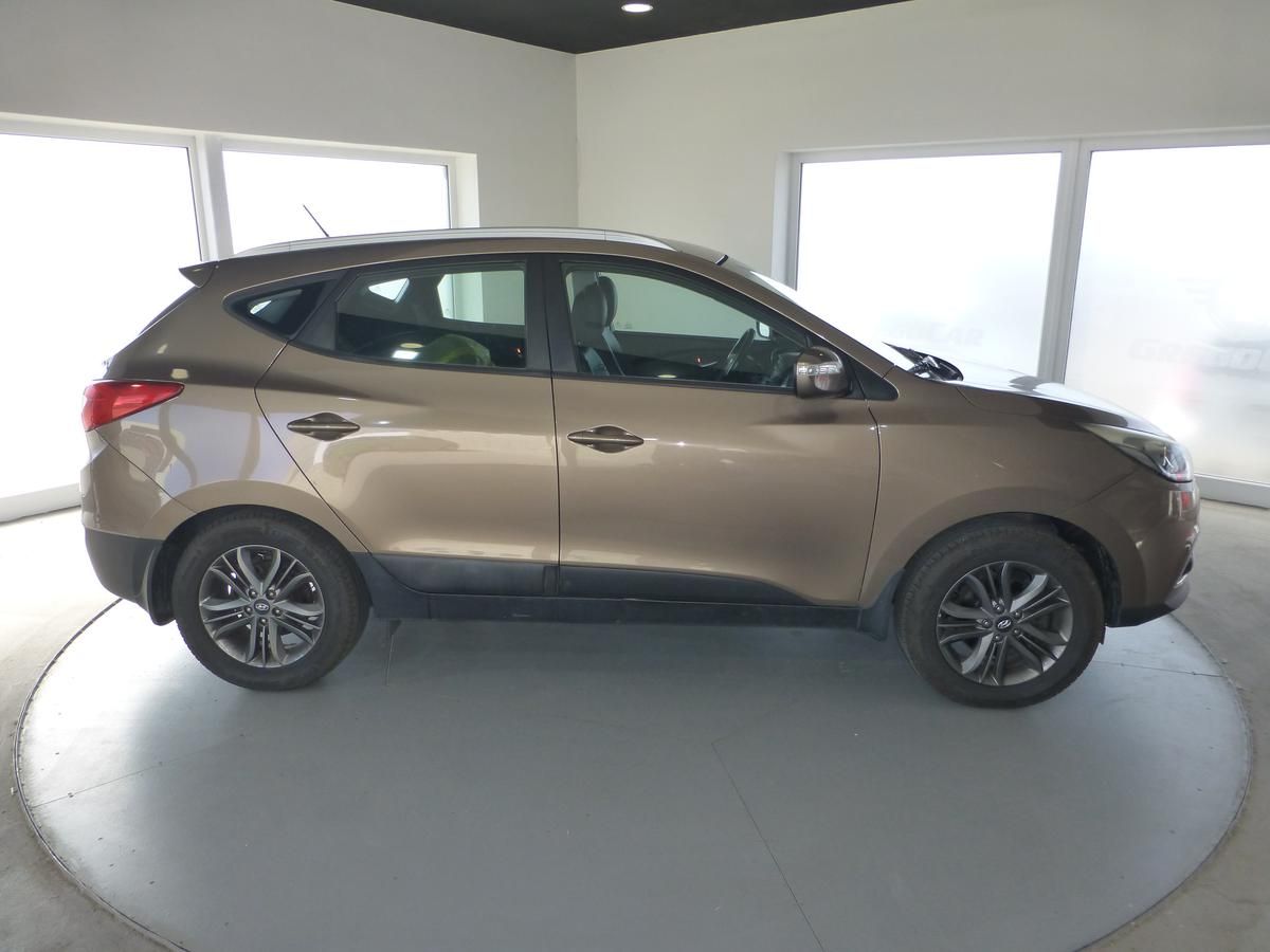 Hyundai ix35, 2,0i-122KW!!!*4X4*VYHŘ.SED**ČR - fotka 4