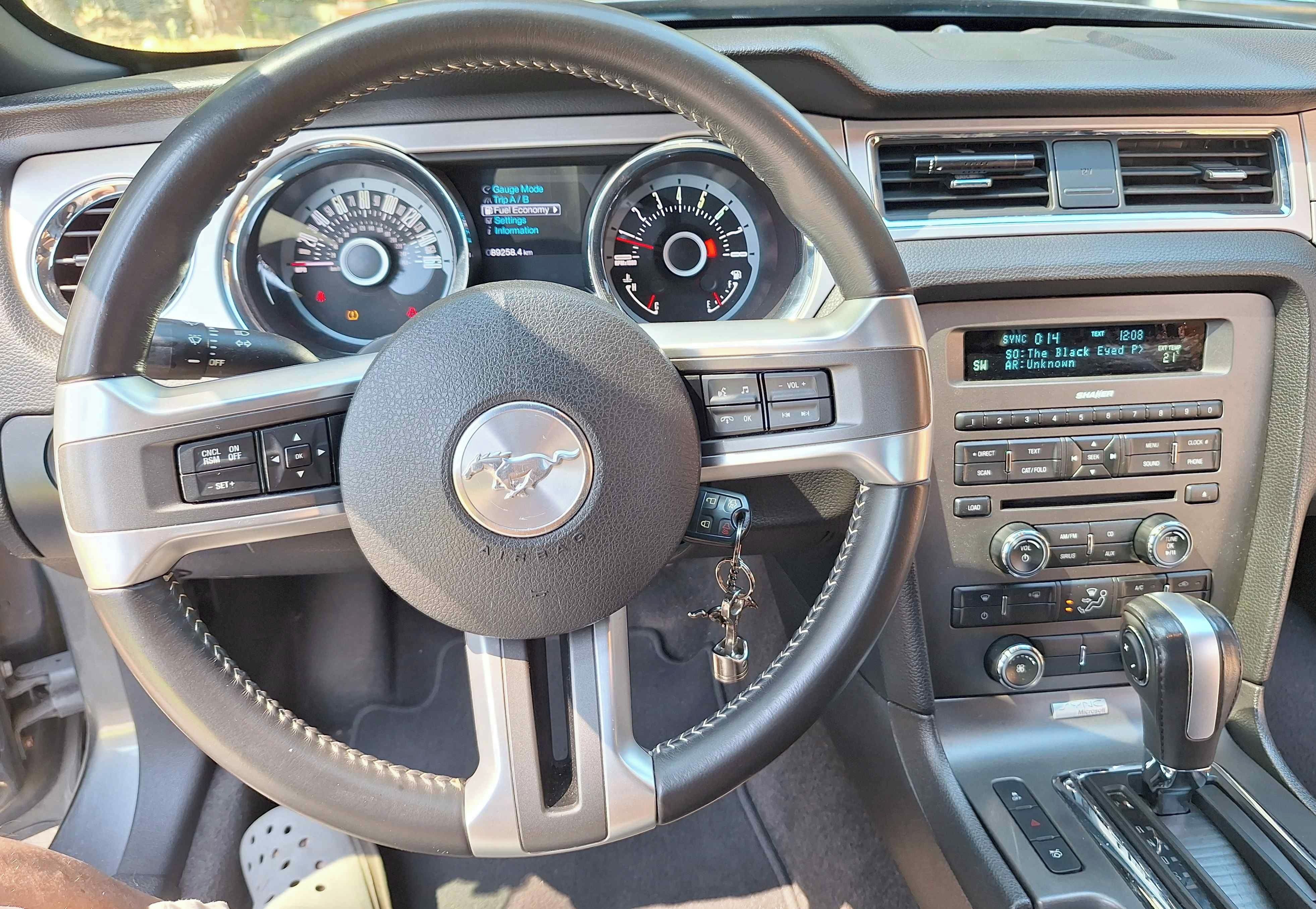 Ford Mustang, Ford Mustang 3.7 V6 Premium - fotka 5