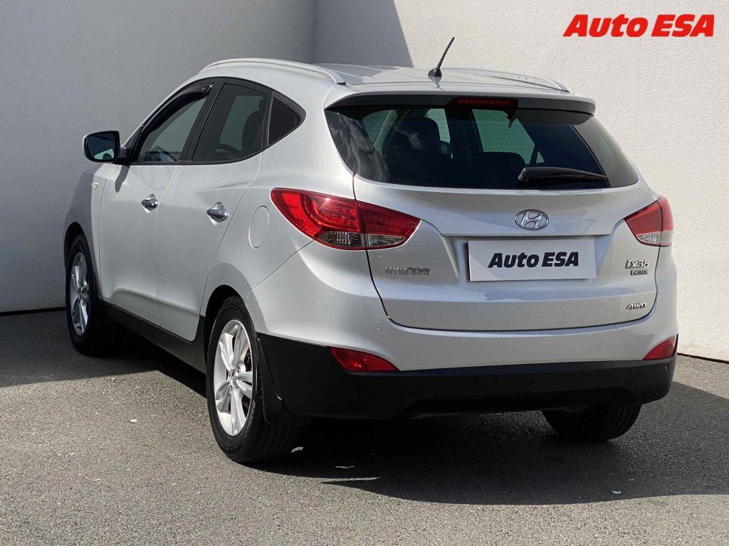Hyundai ix35, 2.0CRDi 4x4 - fotka 6
