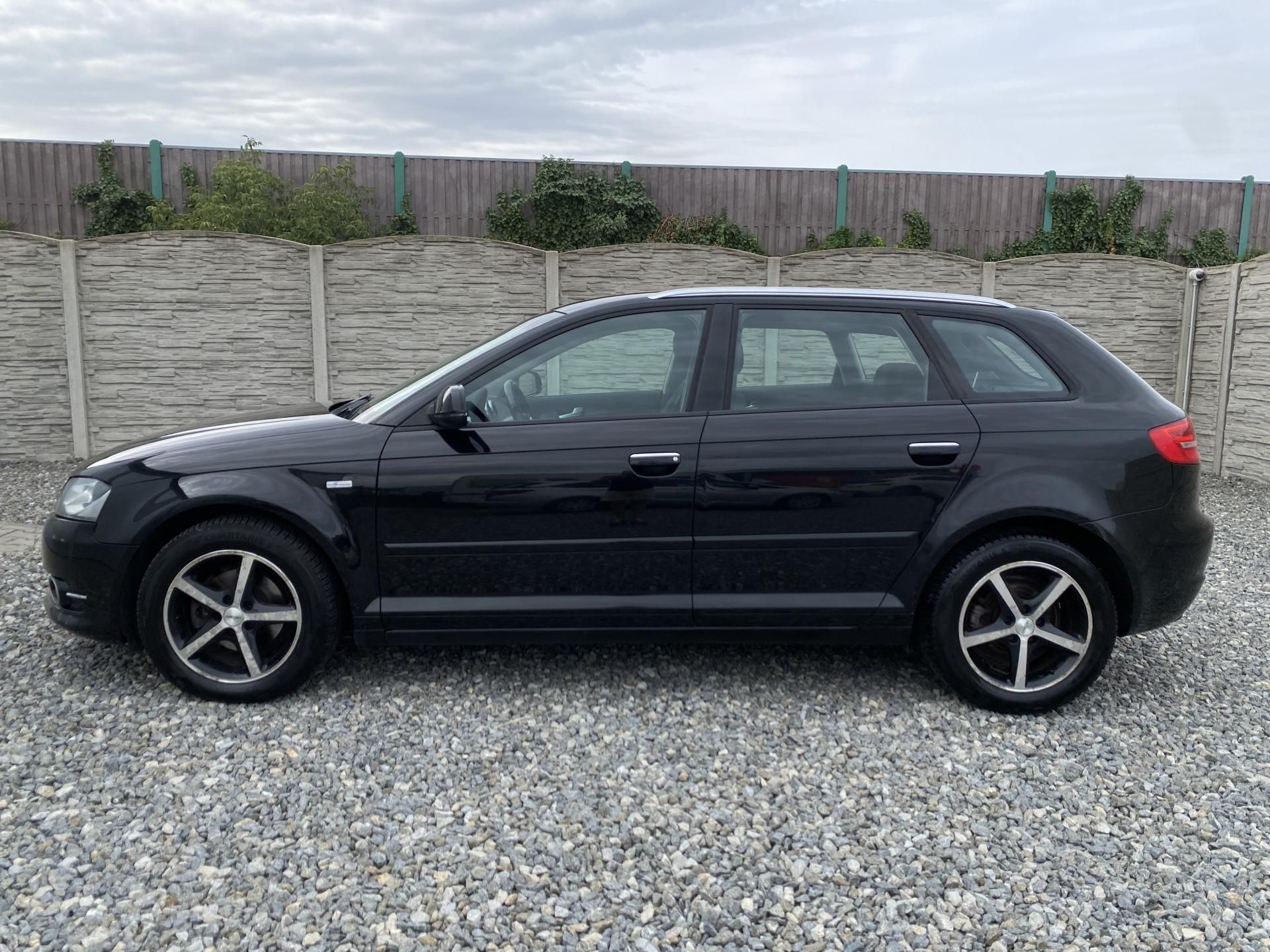 Audi A3, 1.6TDi 105PS S-TRON 150TKM CZ! - fotka 5