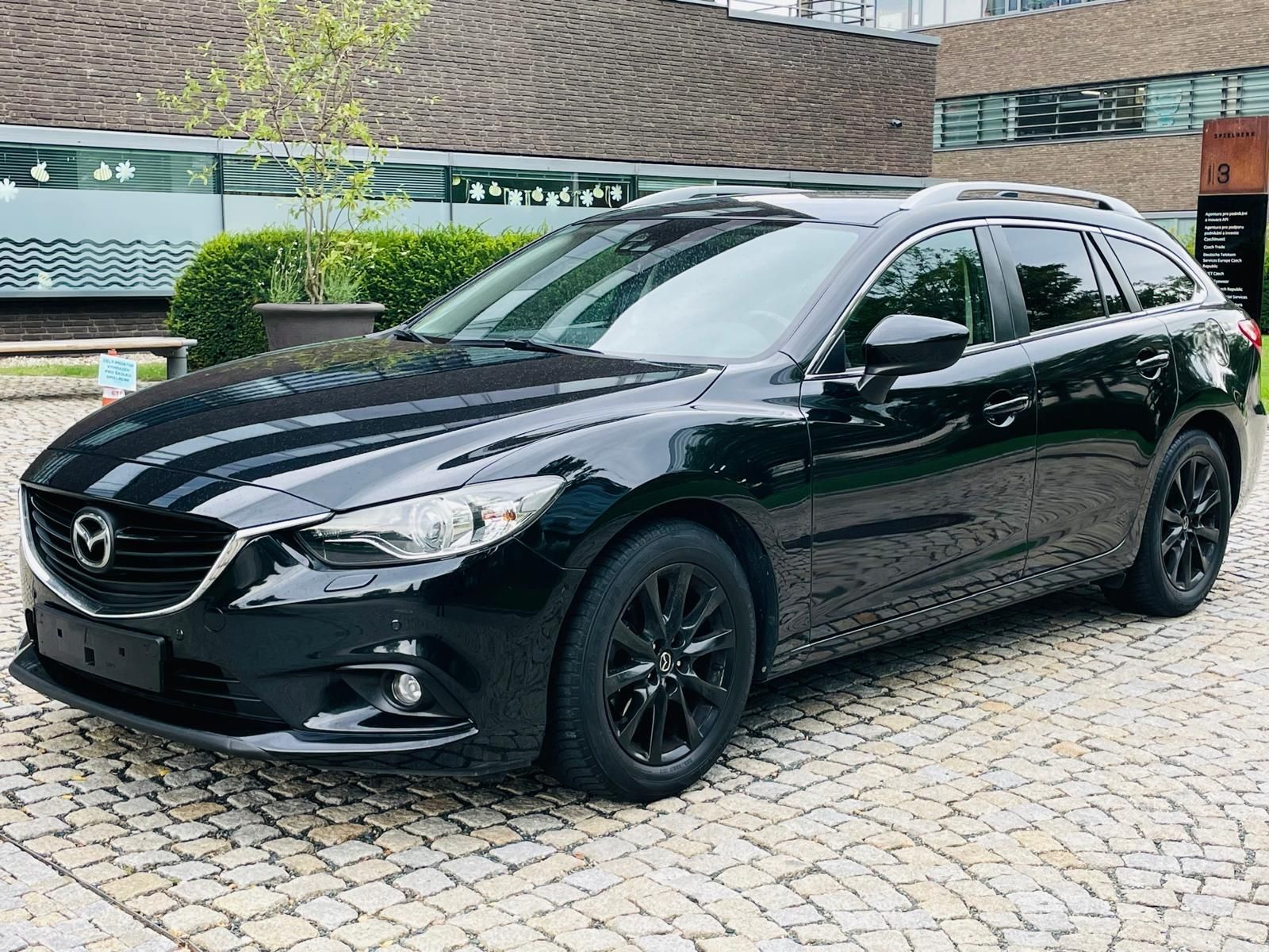 Mazda 6, 2.0i MANUÁL SENZORY SERVISKA - fotka 4