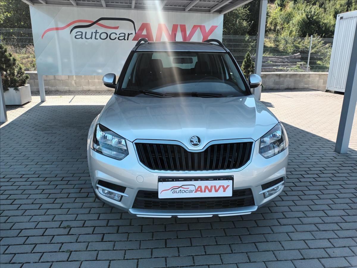 Škoda Yeti, 1,2 TSI,77KW,SERVIS,PANO,TAŽNÉ - fotka 2
