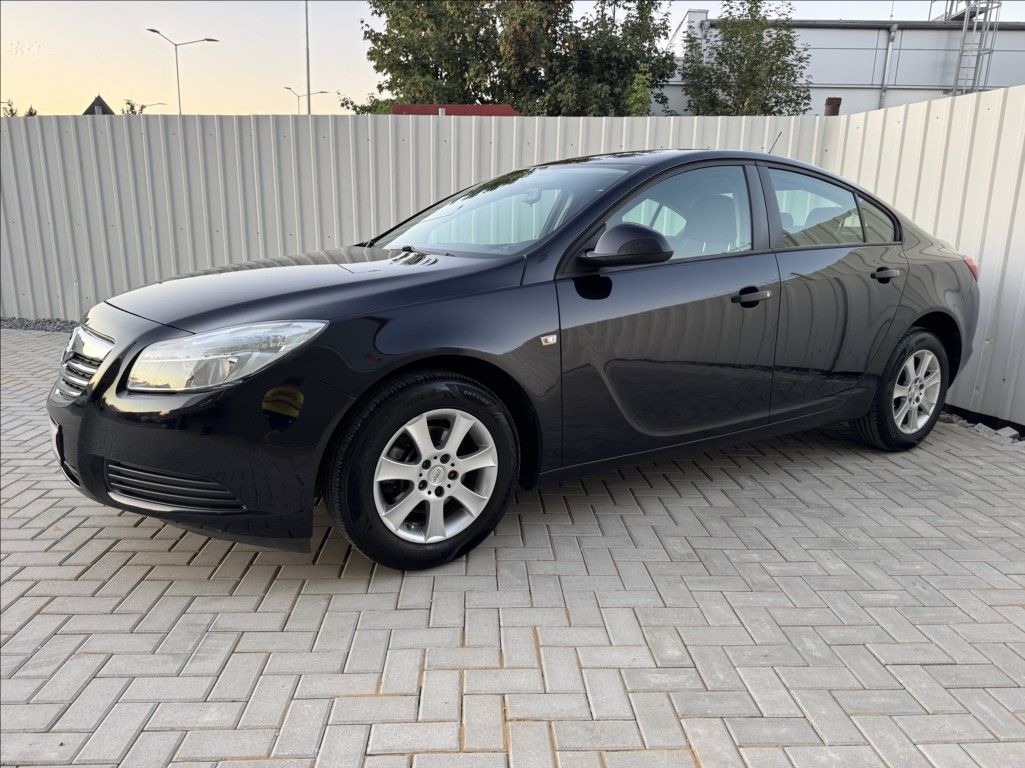 Opel Insignia, 1,6 i 85kW tažné KLIMA ALU - fotka 3