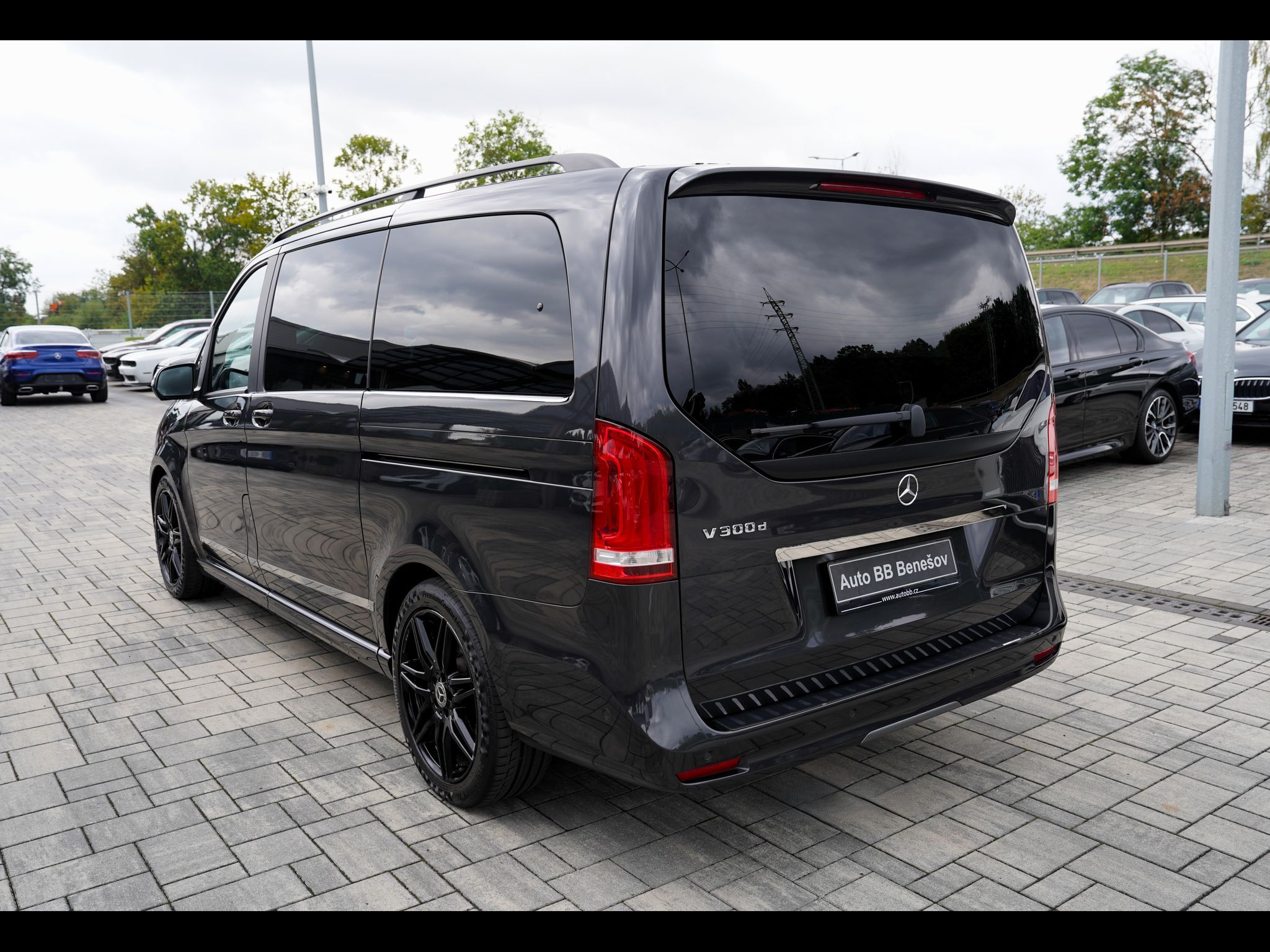 Mercedes-Benz Třídy V, V300dL AMG/Burm/ČR/240 PS/7mís - fotka 4