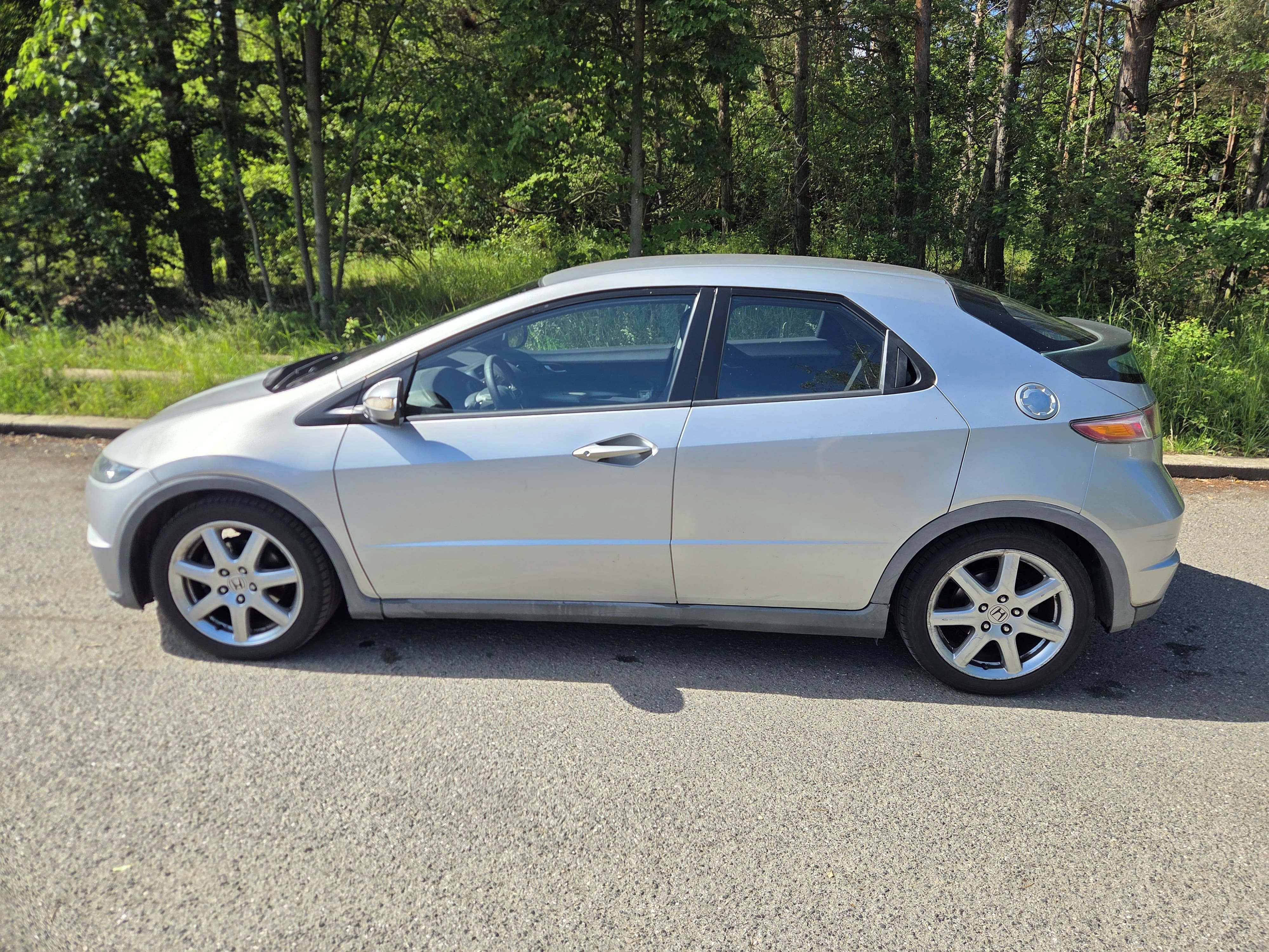 Honda Civic, 1.8 V-Tec 103kw - fotka 3