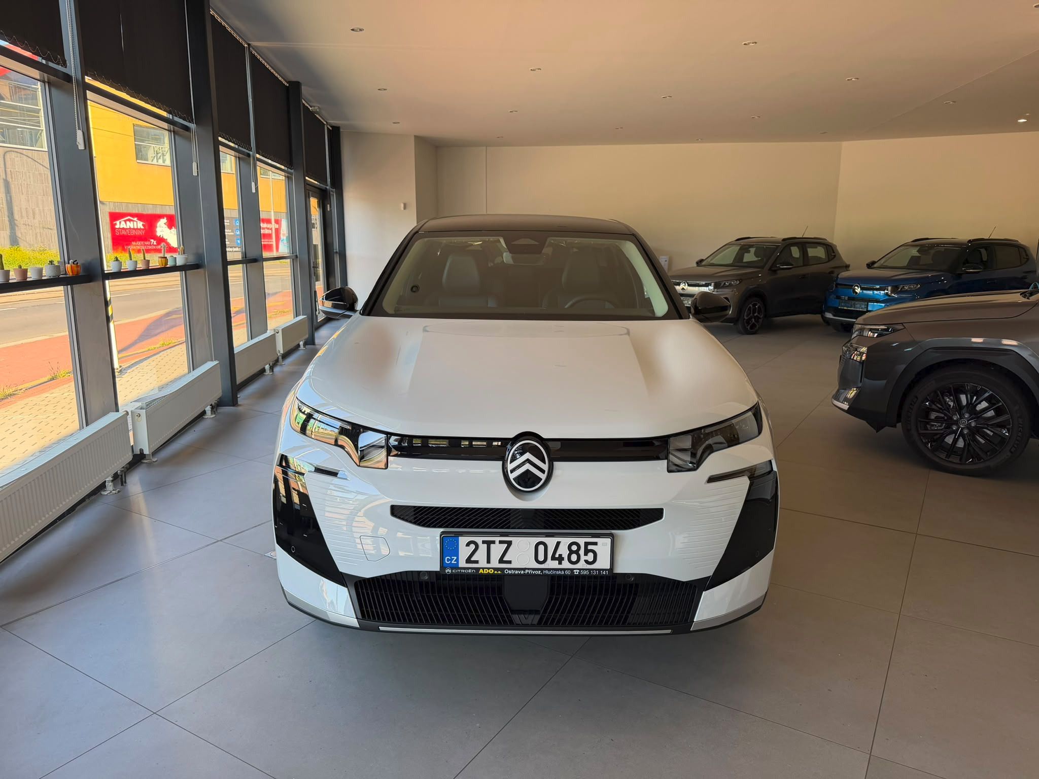 Citroën C5 Aircross, PLUS Hybrid 145k Automatic - fotka 2