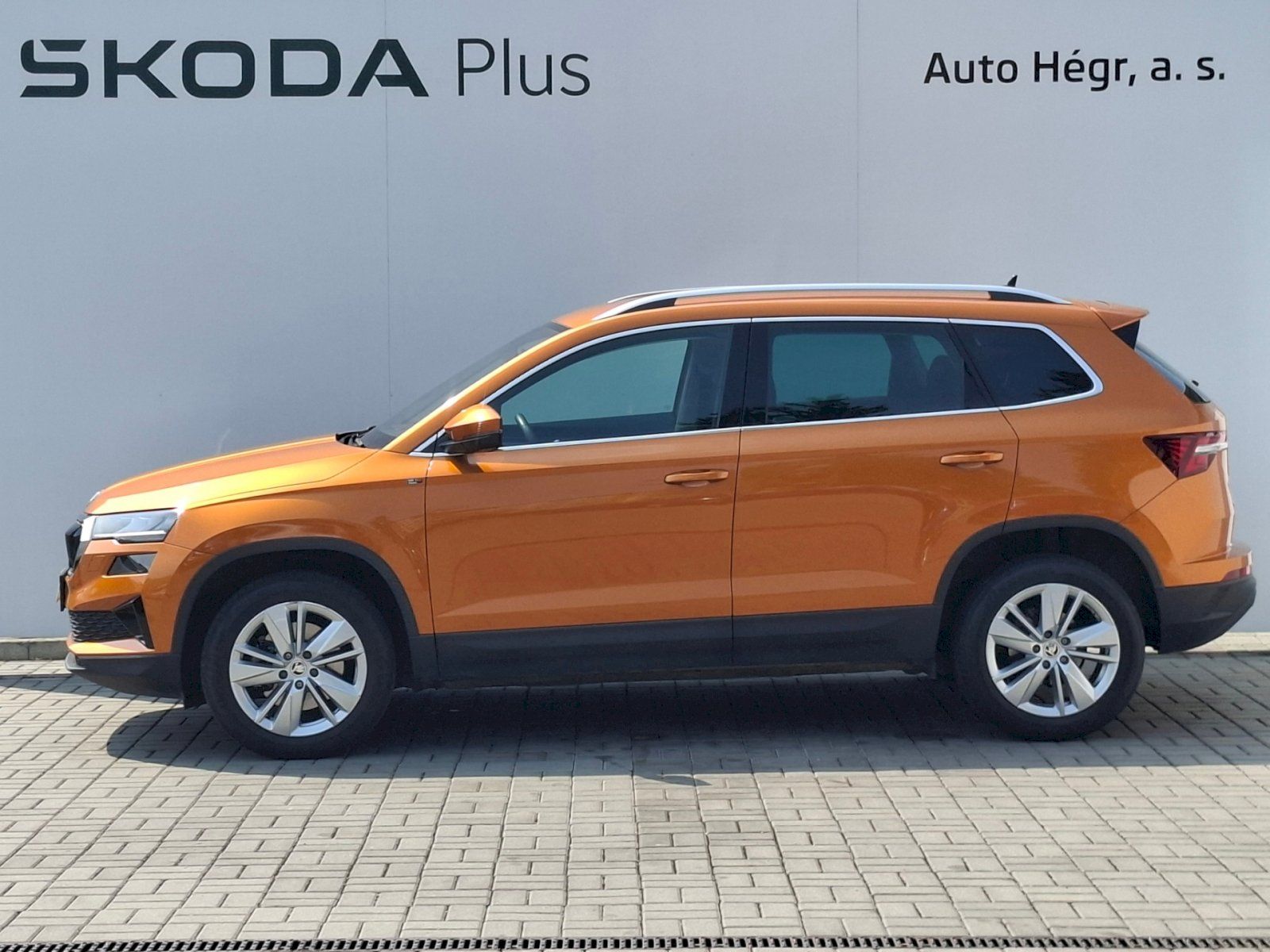 Škoda Karoq, 1.5 TSI 110kW Top Selection DS - fotka 3