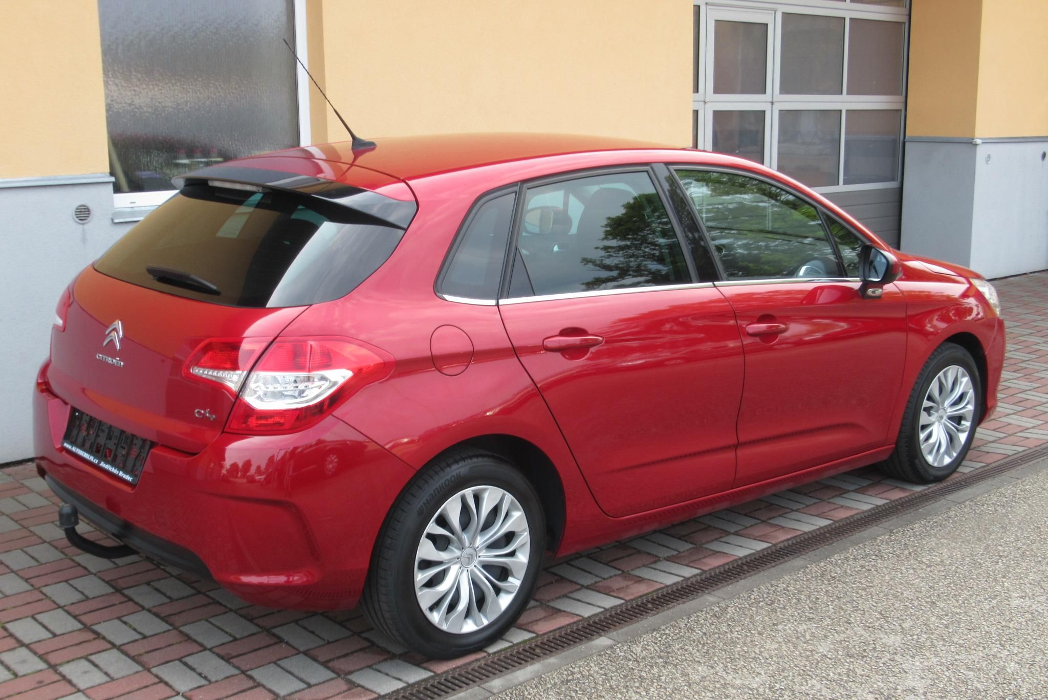 Citroën C4, 1.6 VTi KLIMA TAŽNÉ 1.MAJITEL - fotka 5