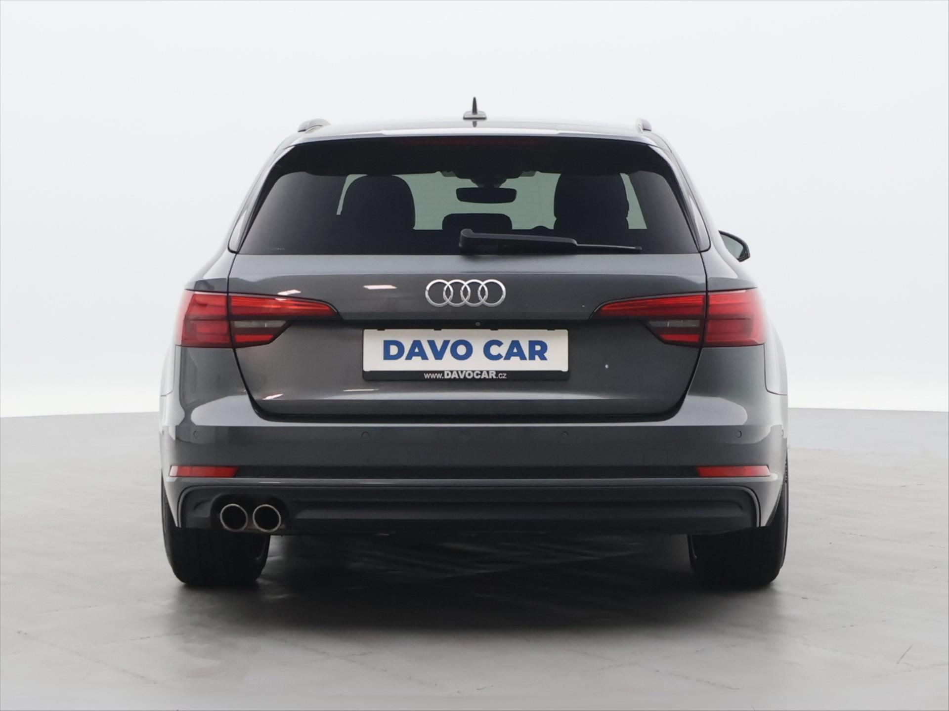 Audi A4, 3,0 TDI 200kW quattro Navi - fotka 6