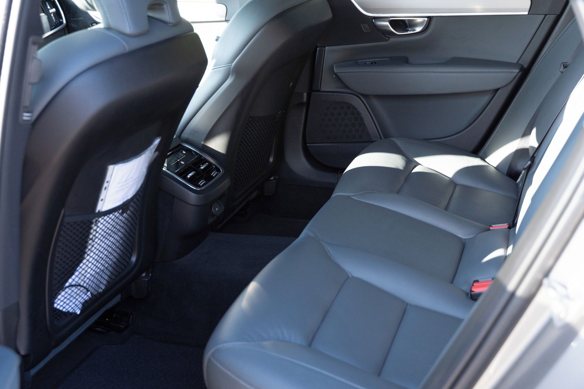 Volvo V90, Volvo V90 Cross-Country AWD B5 - fotka 6