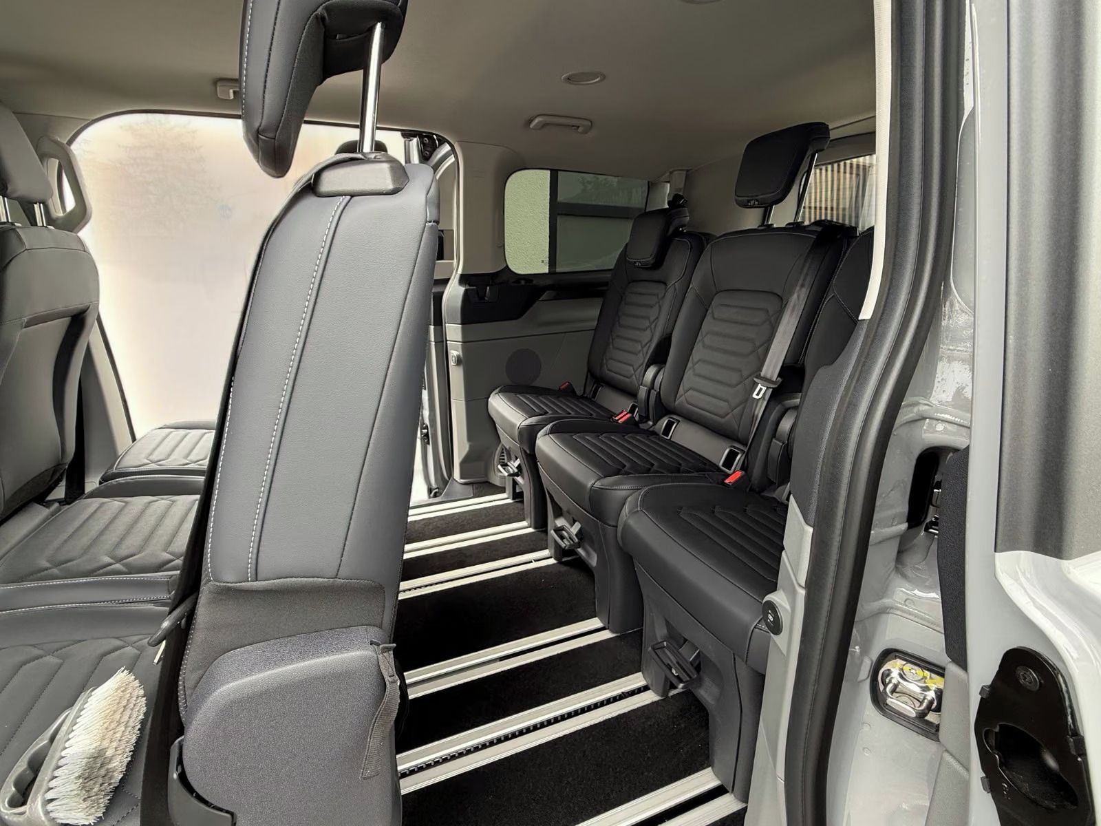 Ford Tourneo Custom, Bus Plug-in Hybrid 340 L1 - fotka 6