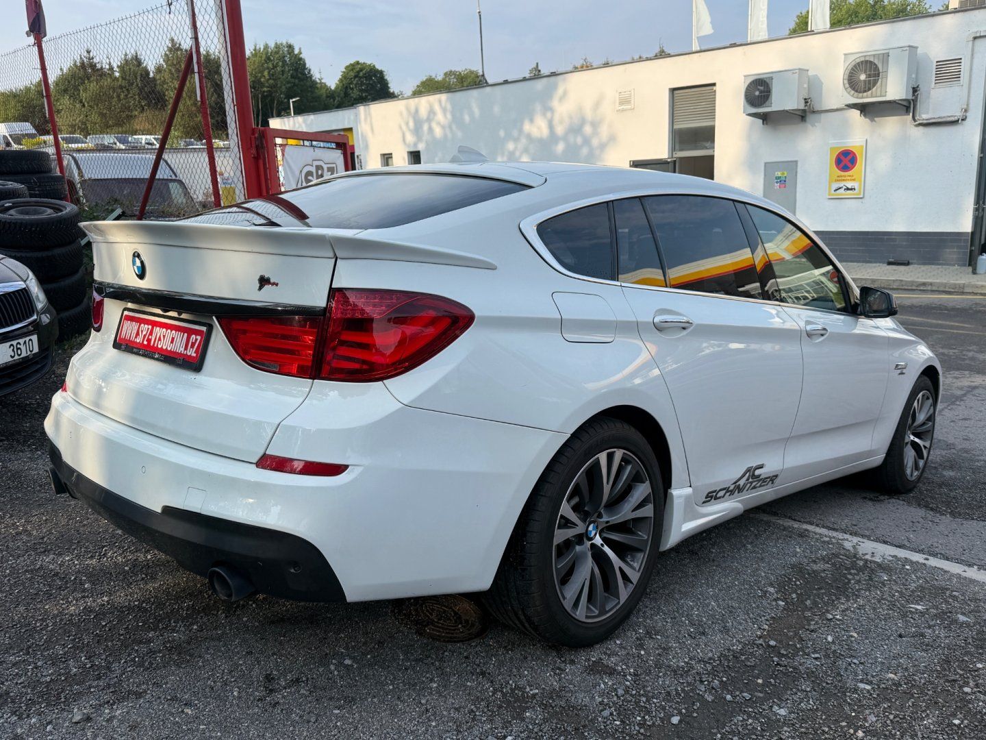 BMW Řada 5, GT 535d xDrive - fotka 4